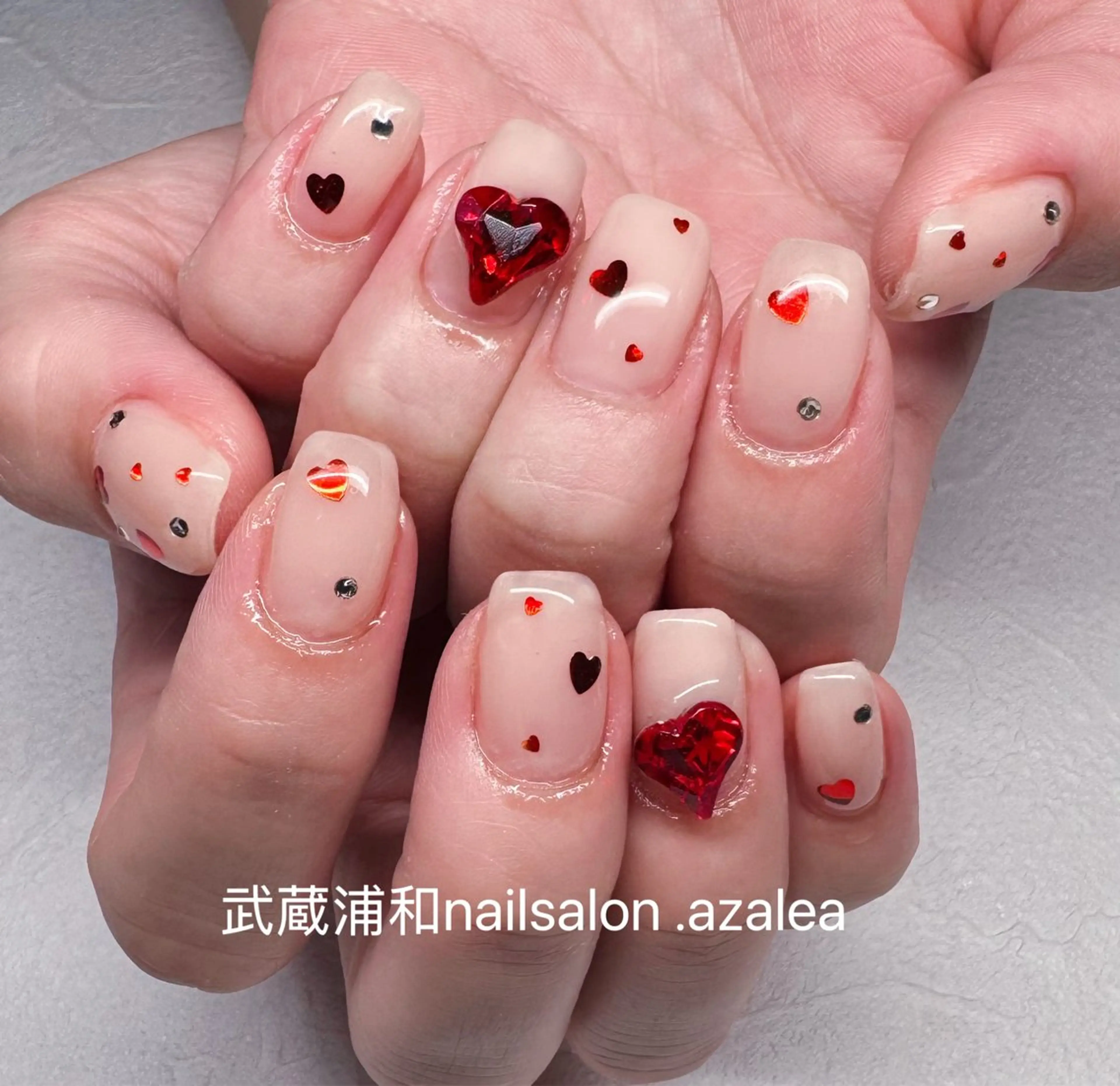 ネイル ハンドネイル R inのネイルデザイン