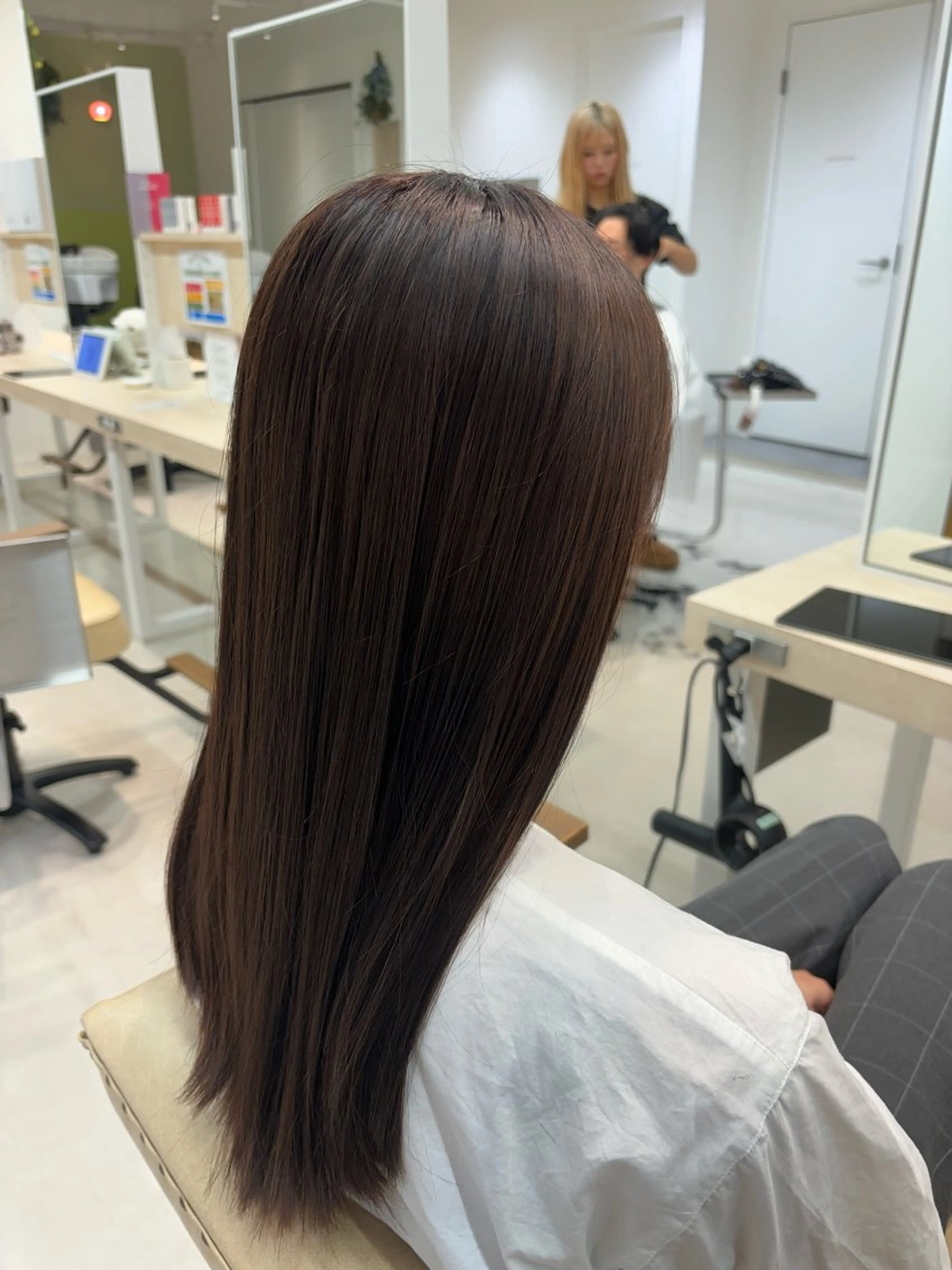 カラー バレイヤージュ ブリーチ 透明感カラー ダブルカラー グラデーションカラー ヘアカラー ニュアンスパーマ/ フェザー/マッシュのヘアスタイル