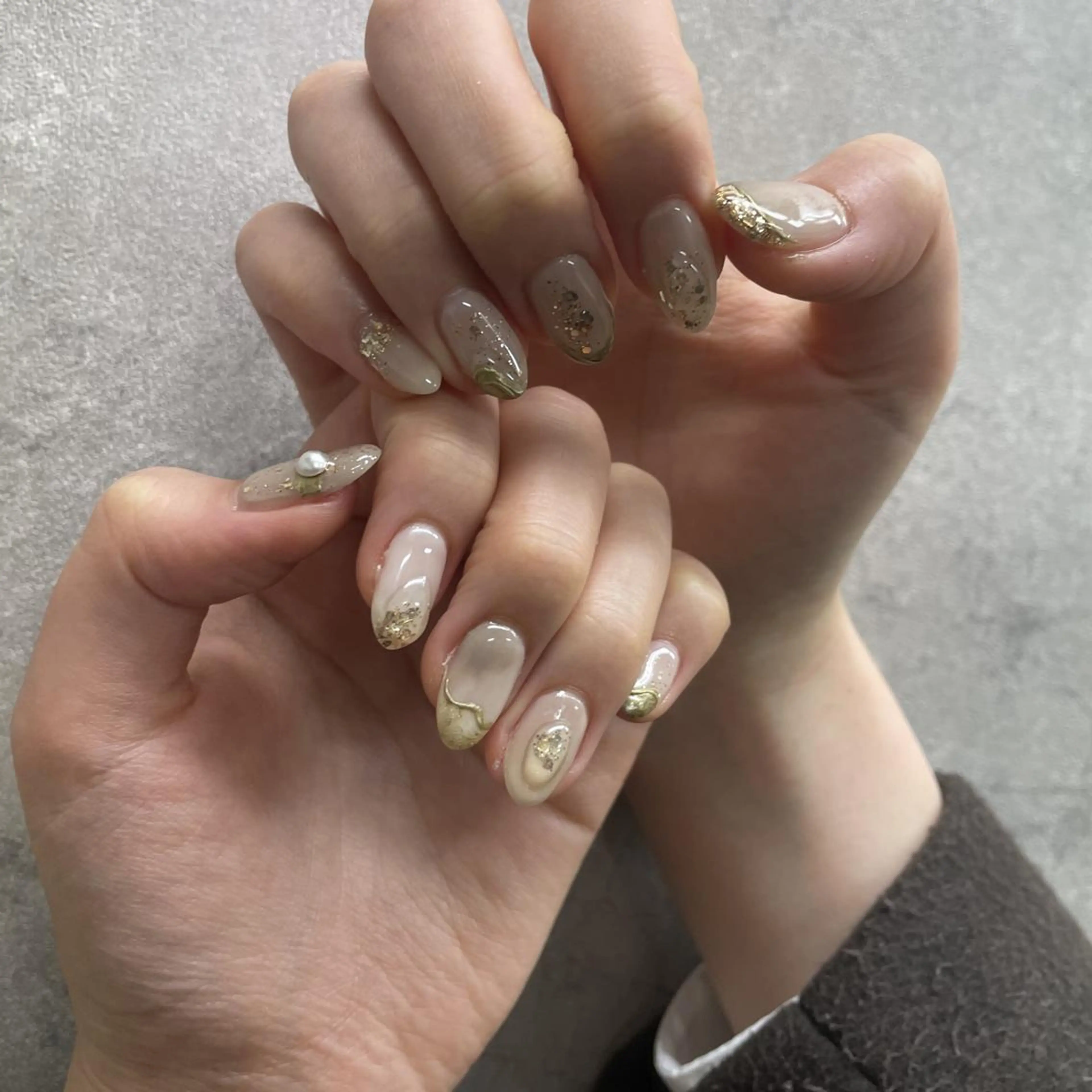 ネイル ニュアンスネイル nailstudio eviz新宿店のネイルデザイン