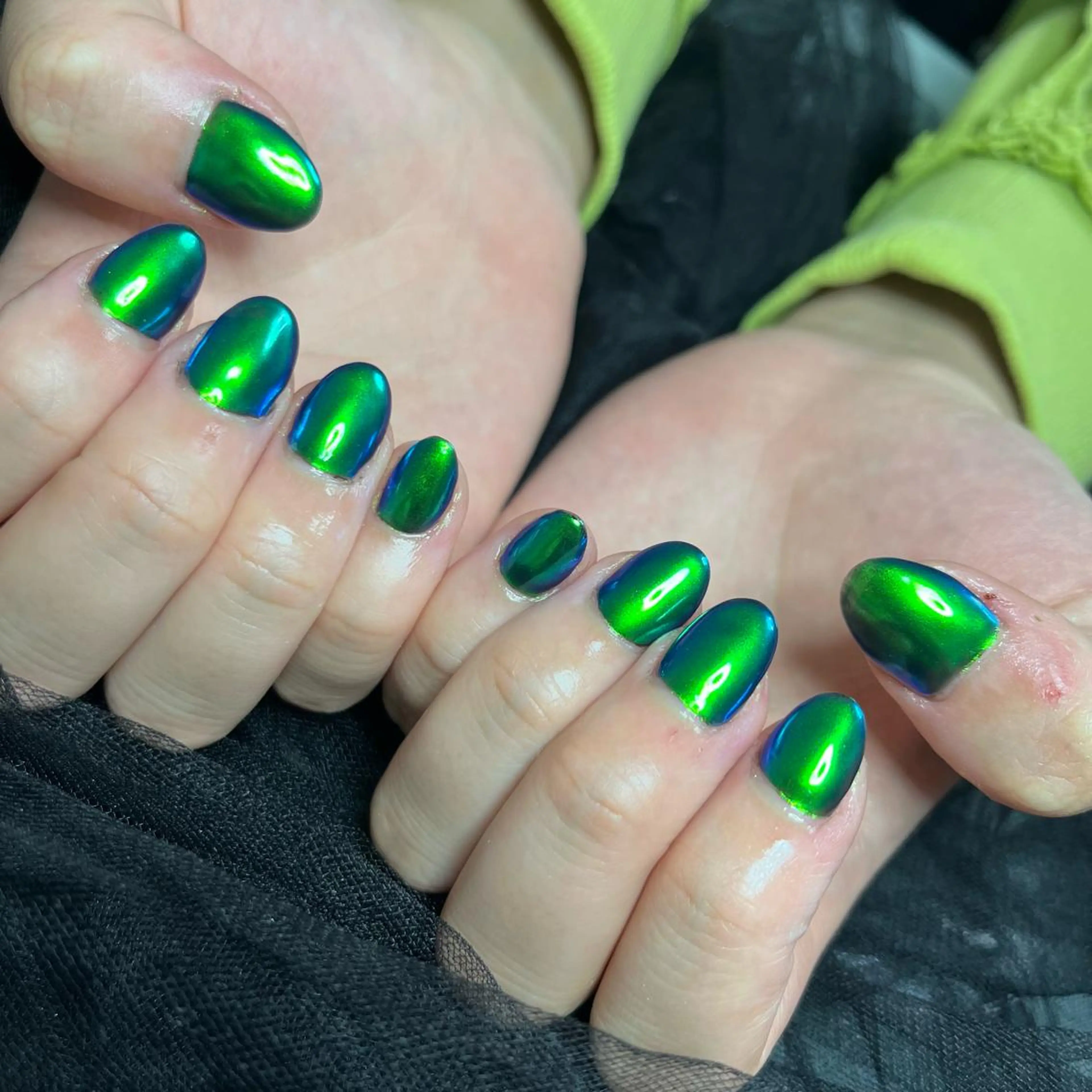 ネイル オーロラネイル 森 まりなのネイルデザイン