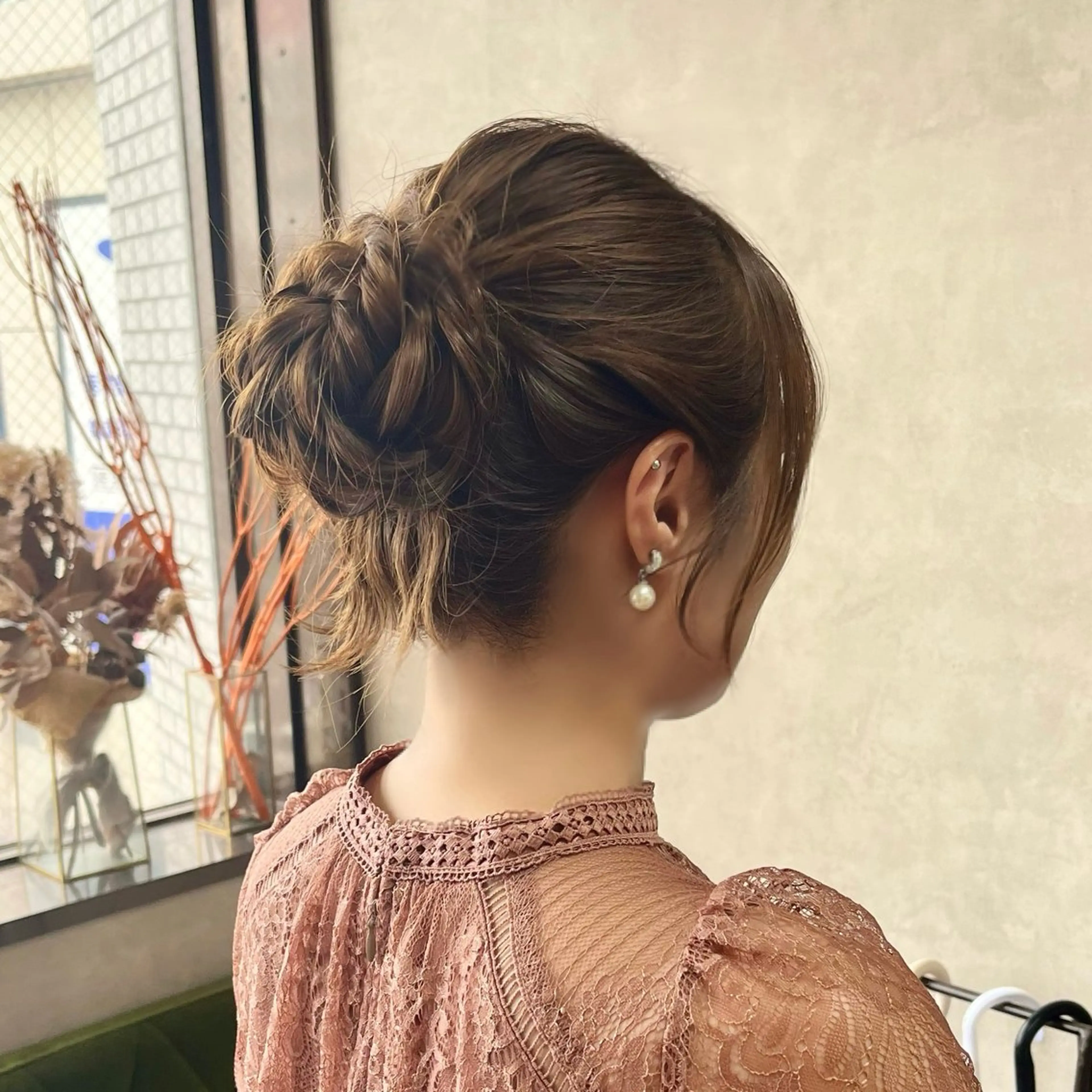 ロング ヘアアレンジ お団子ヘア ayane ito / HAWNDのヘアスタイル