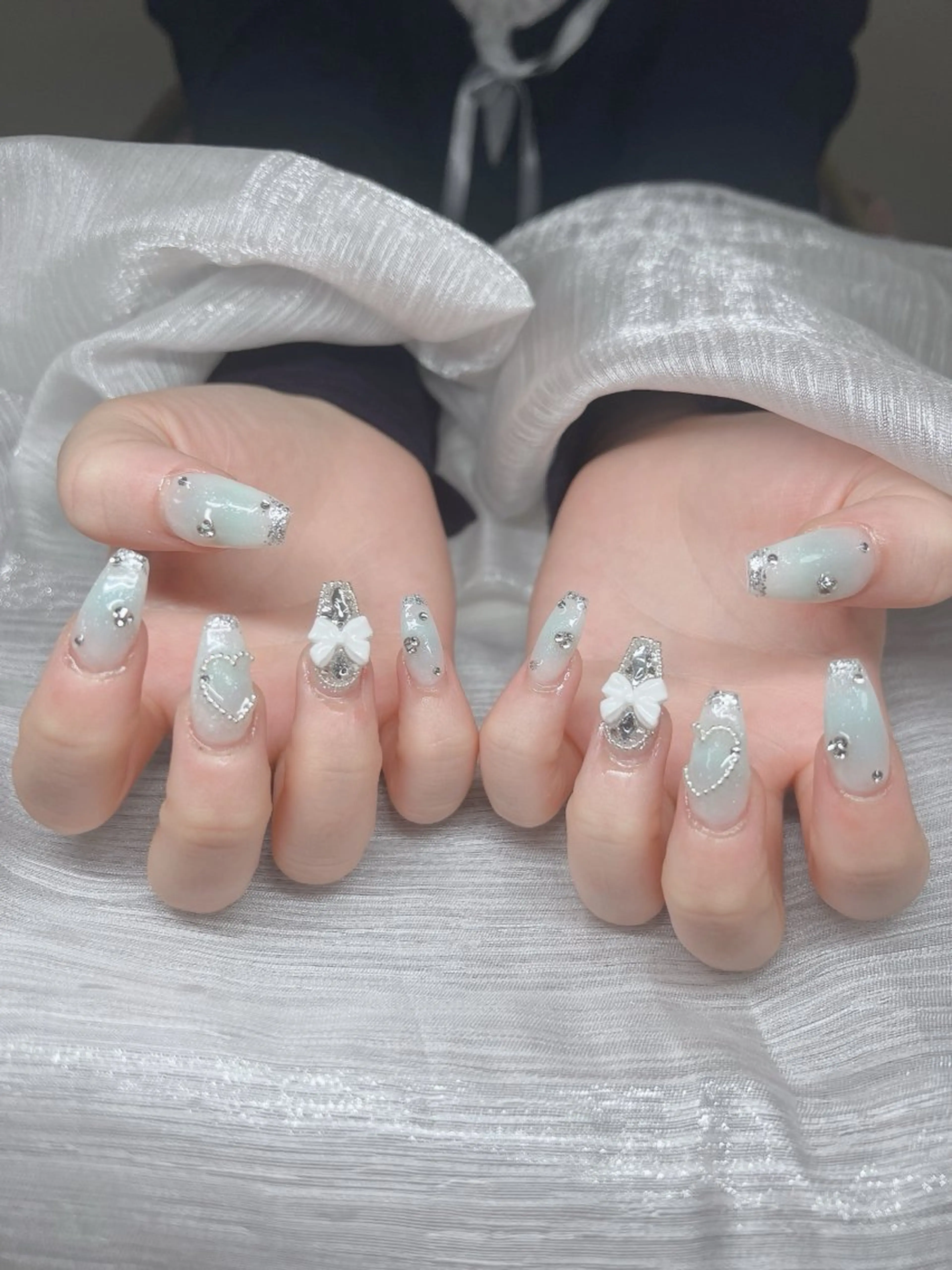ネイル オーロラネイル チークネイル 長さ出し フットネイル フレンチネイル Lee Nails チップ長さだし専門店のネイルデザイン