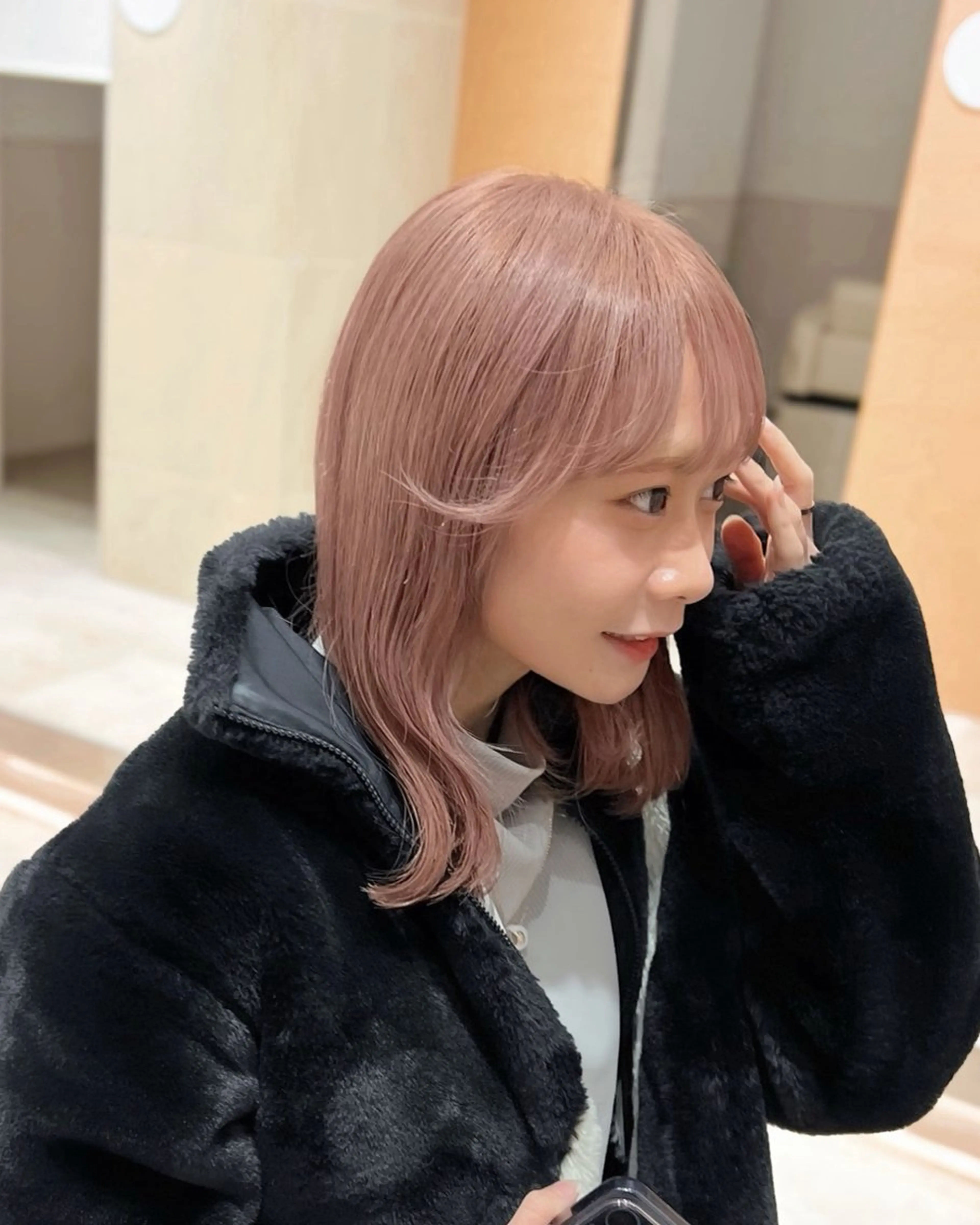 ミディアム カラー ベージュカラー ブリーチ ピンクカラー ピンクベージュ 泉愛美/銀座美容師 /暖色カラー/ボブのヘアスタイル