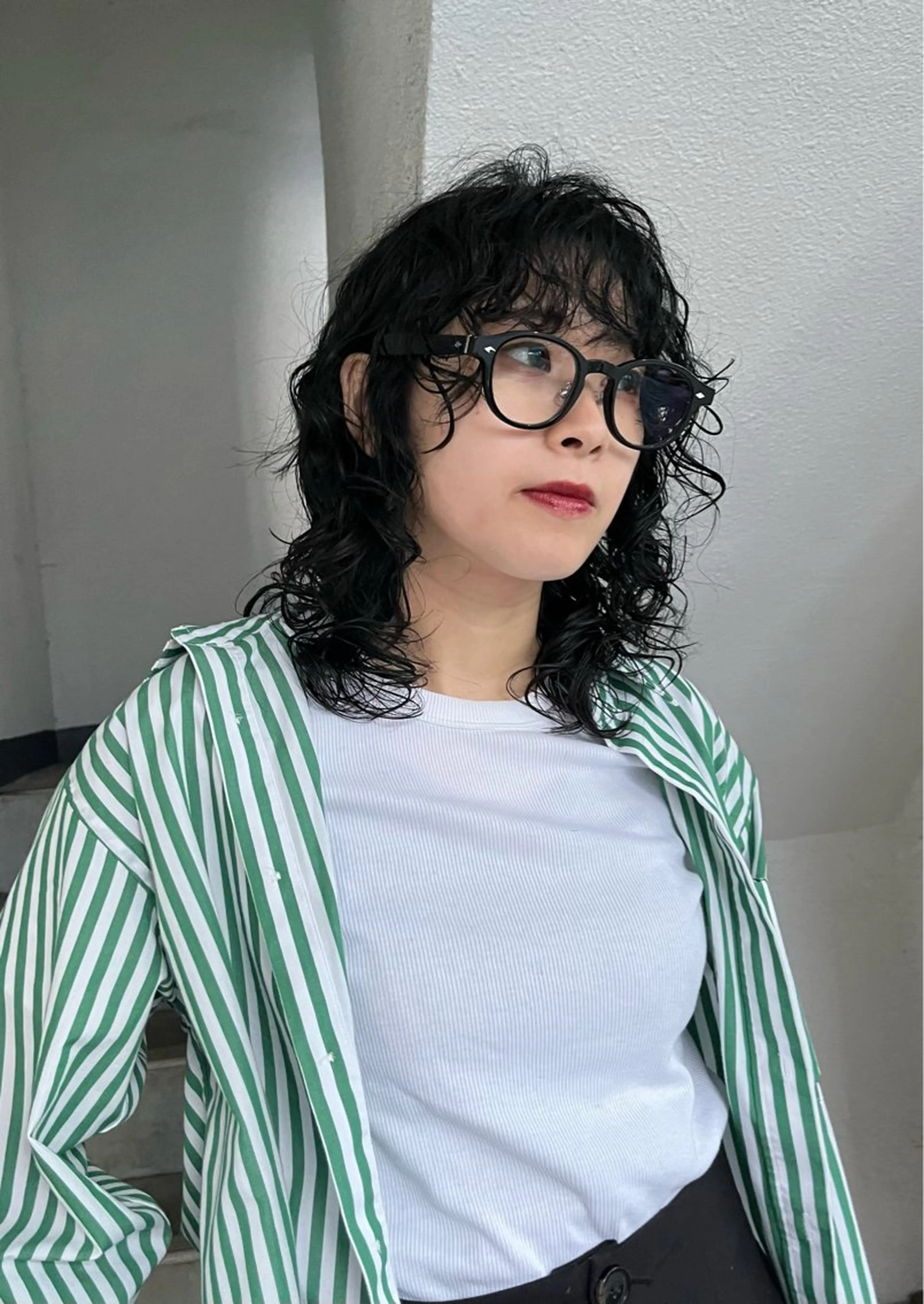 ミディアム カラー パーマ ミディアムパーマ レイヤーカット ウルフカット ボブパーマ/パーマ ウルフパーマのヘアスタイル