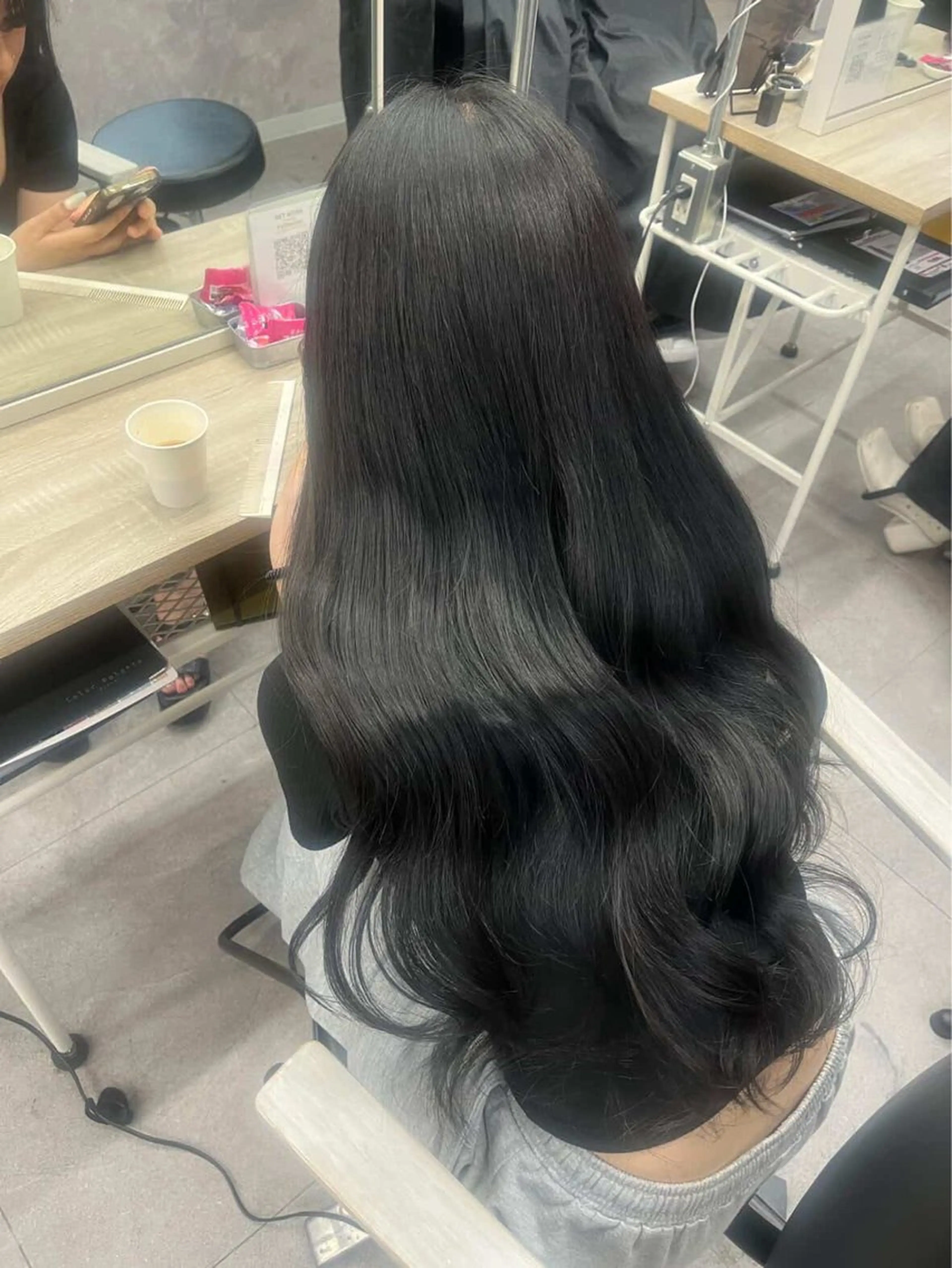 ロング カラー サトウ ユメリのヘアスタイル