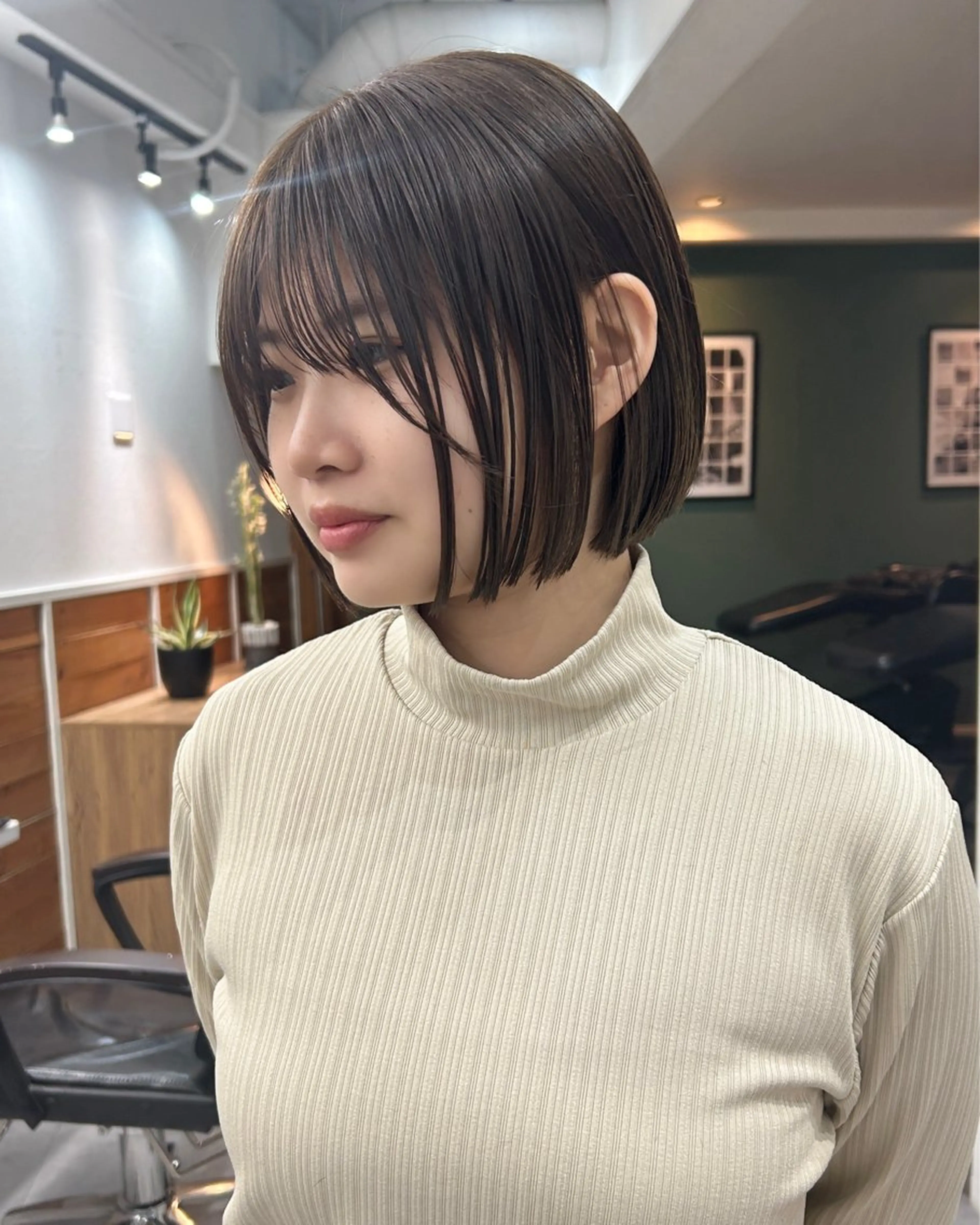 ショート カラー レイヤーボブ/ 艶カラー/サナ🌼のヘアスタイル