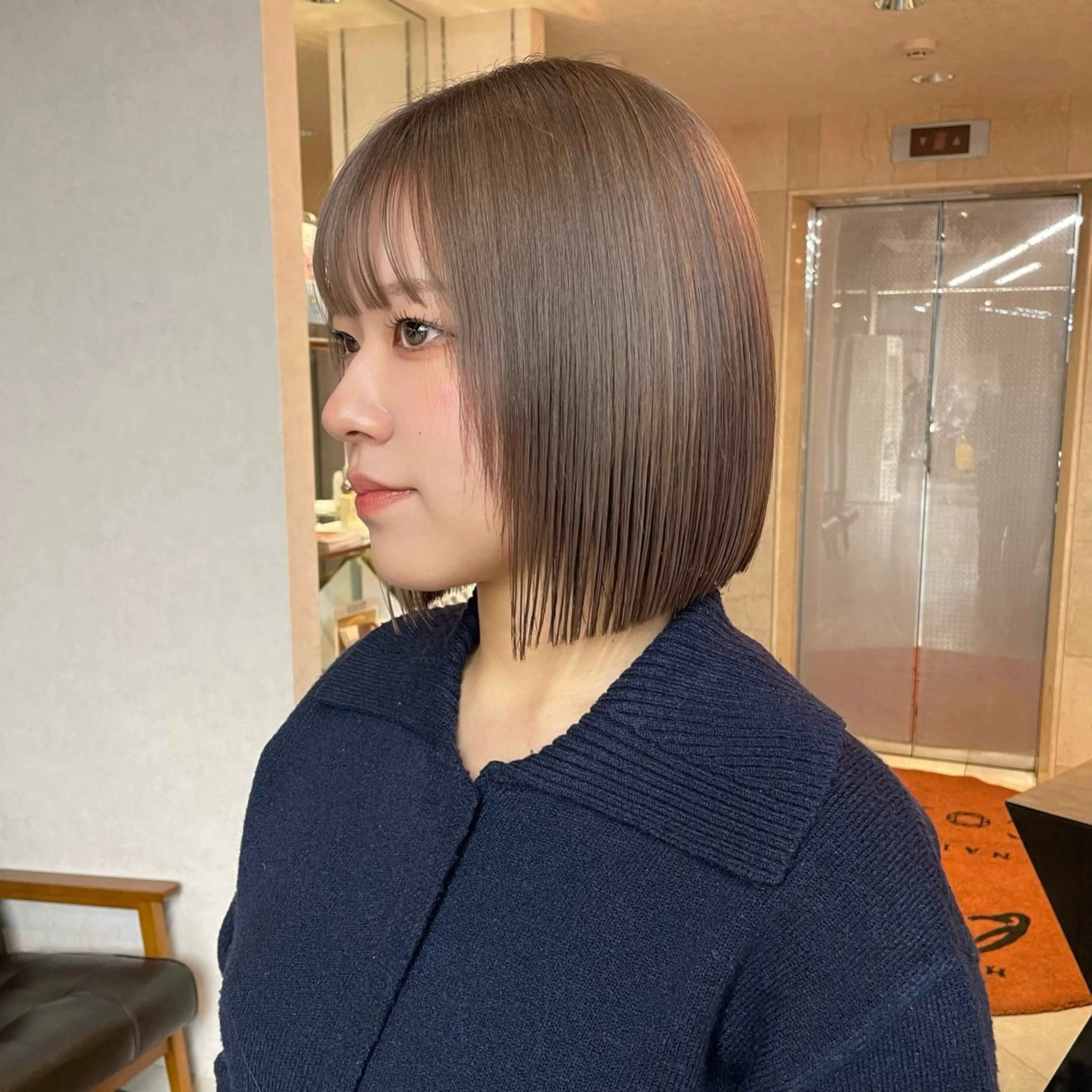 ショート カラー ヘアカラー トリートメント 透明感/ベージュ/ 艶髪/ボブ🫧門脇由のヘアスタイル