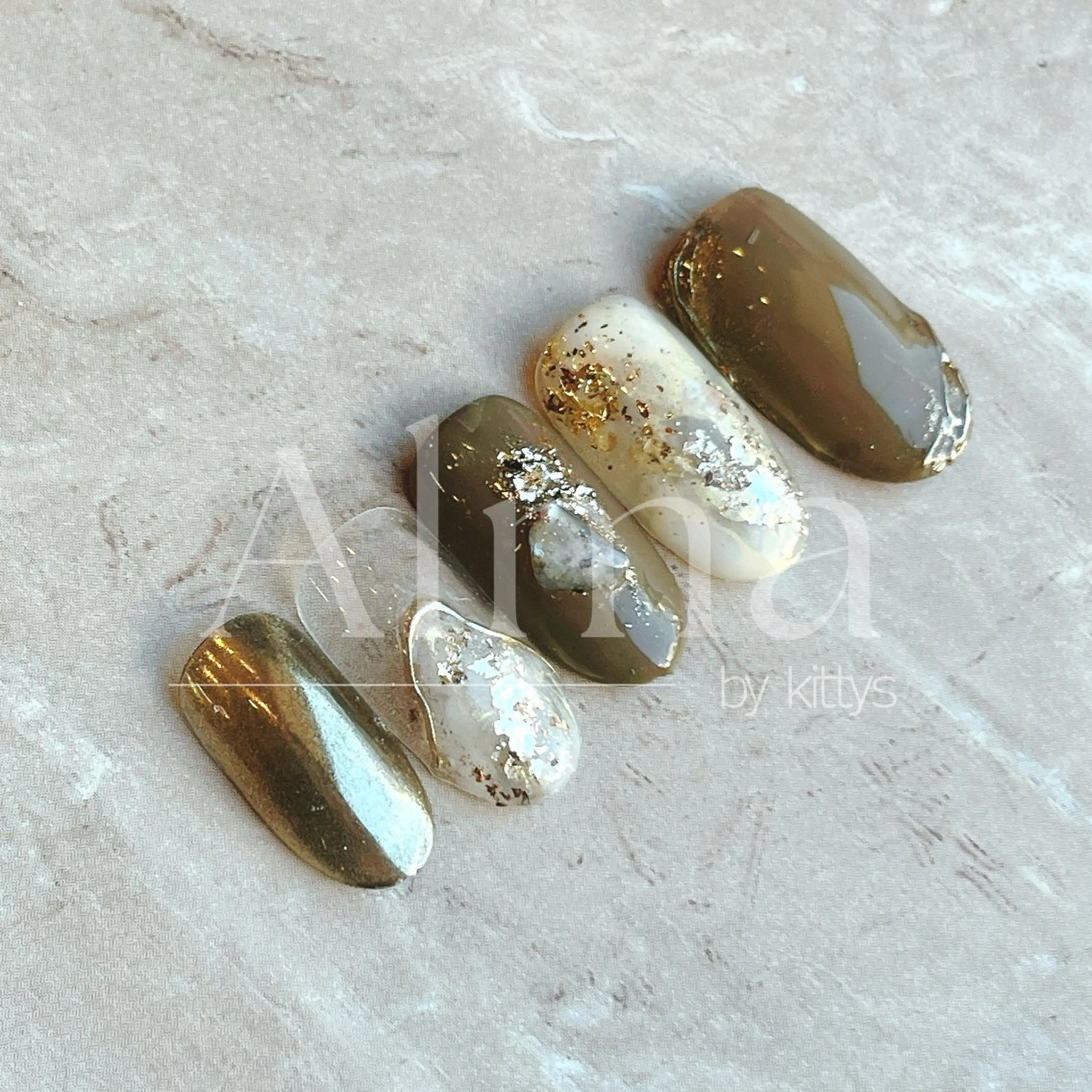 ネイル ハンドネイル Alma chitoseのネイルデザイン