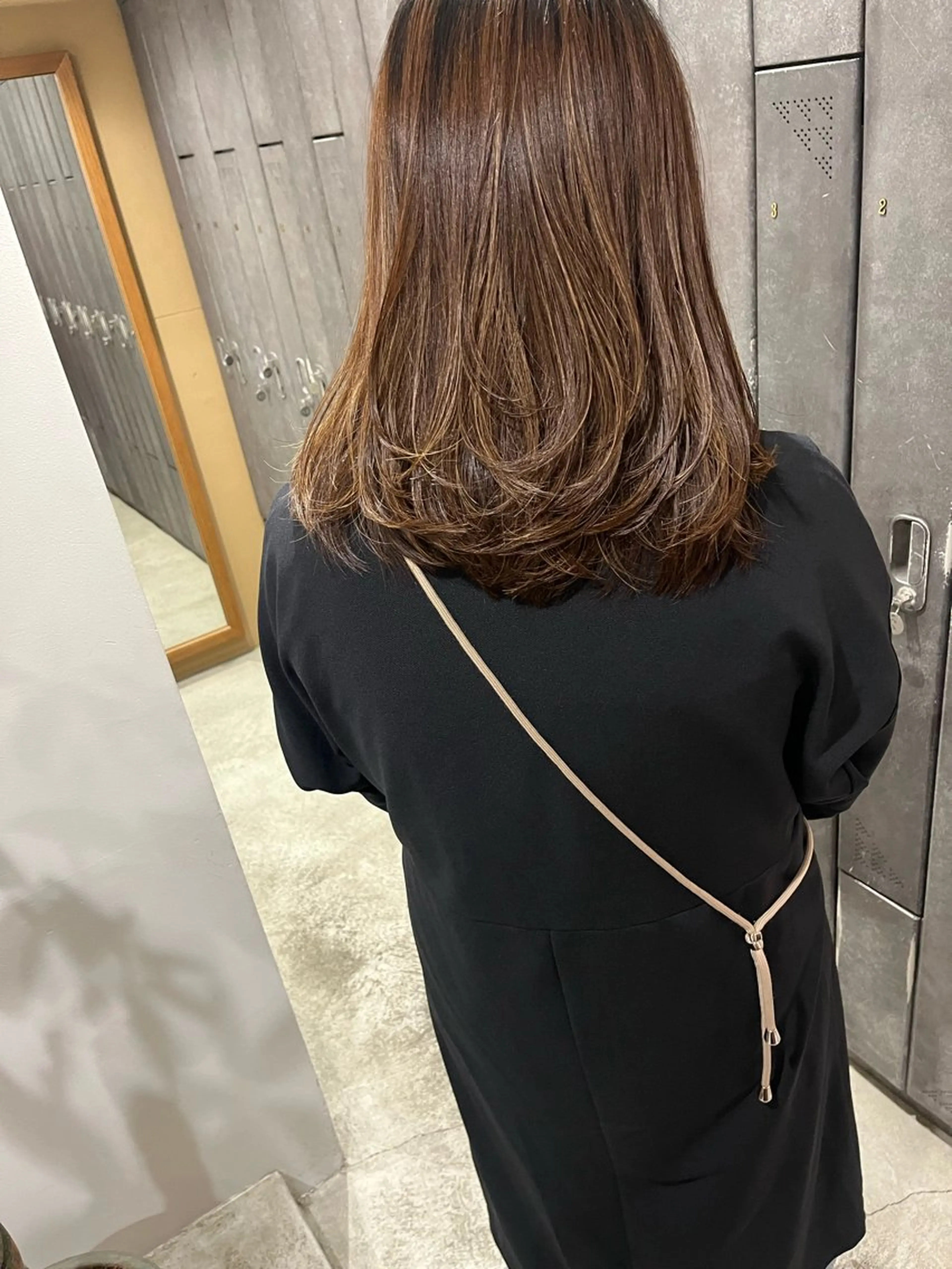 ミディアム レイヤーカット 梅田美容室/カット /Maoのヘアスタイル