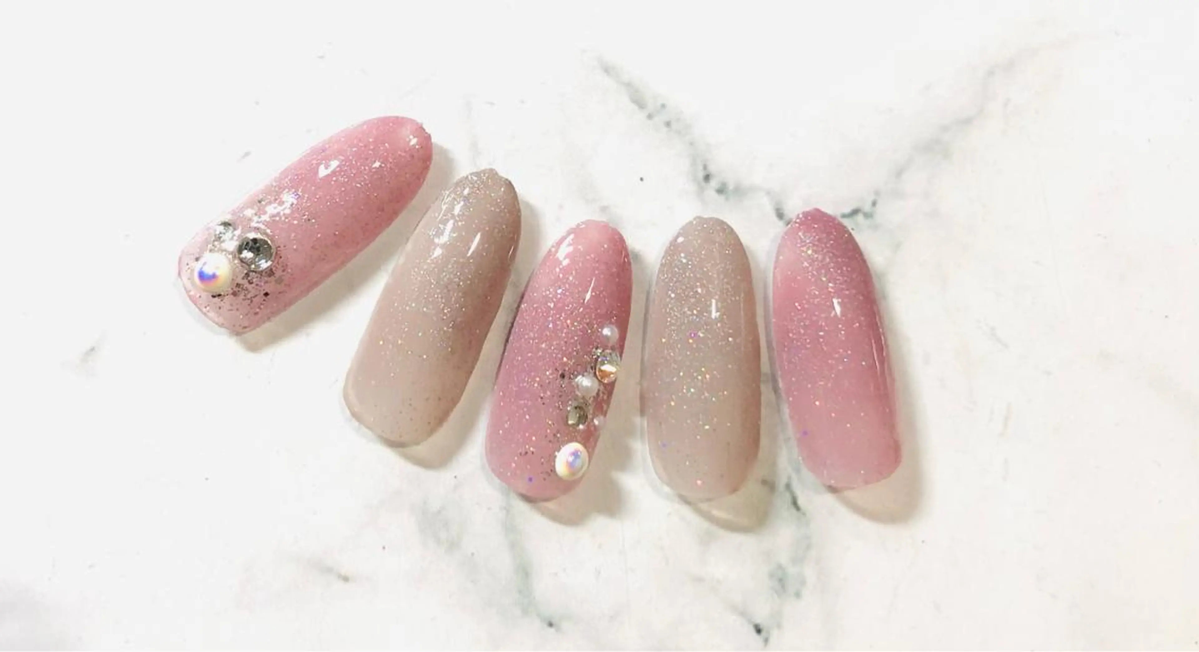 ネイル Ｈ3（エイチスリー）所属・H3 hitoのネイルデザイン