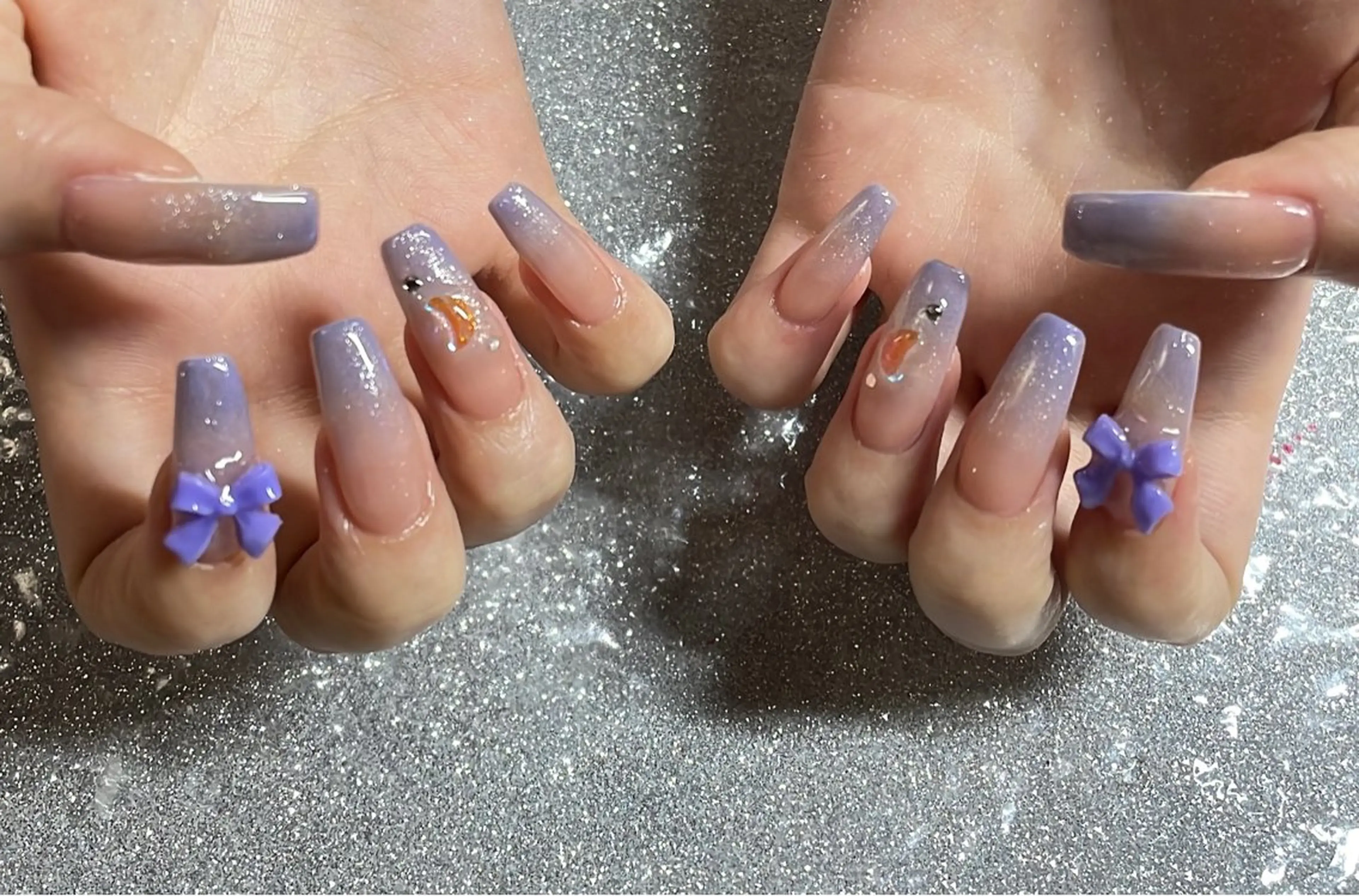 ネイル ハンドネイル VIERU 🌈🎀💖のネイルデザイン