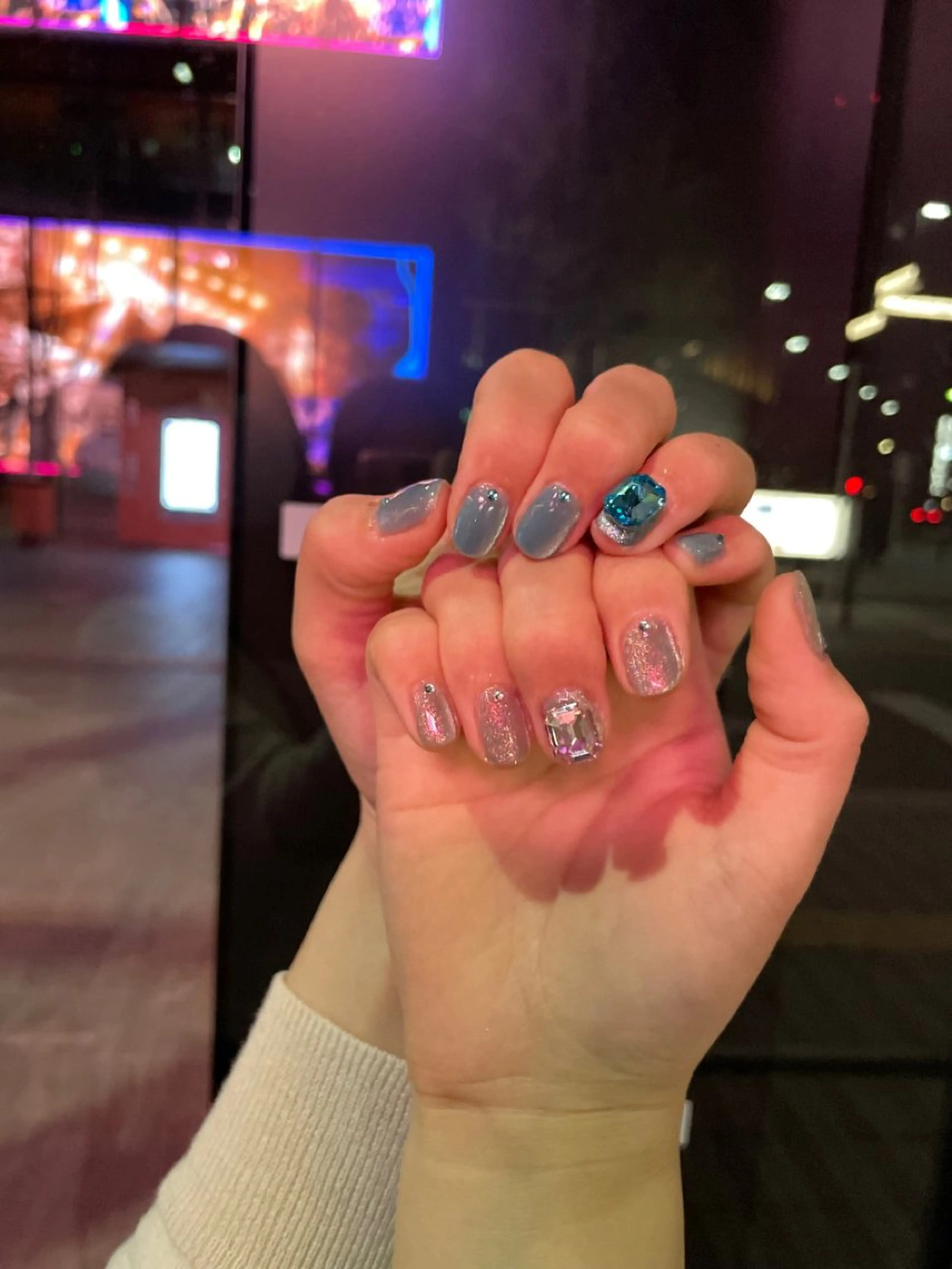 ネイル ジェルネイル マグネットネイル エリ🫧 nail池袋東口のネイルデザイン