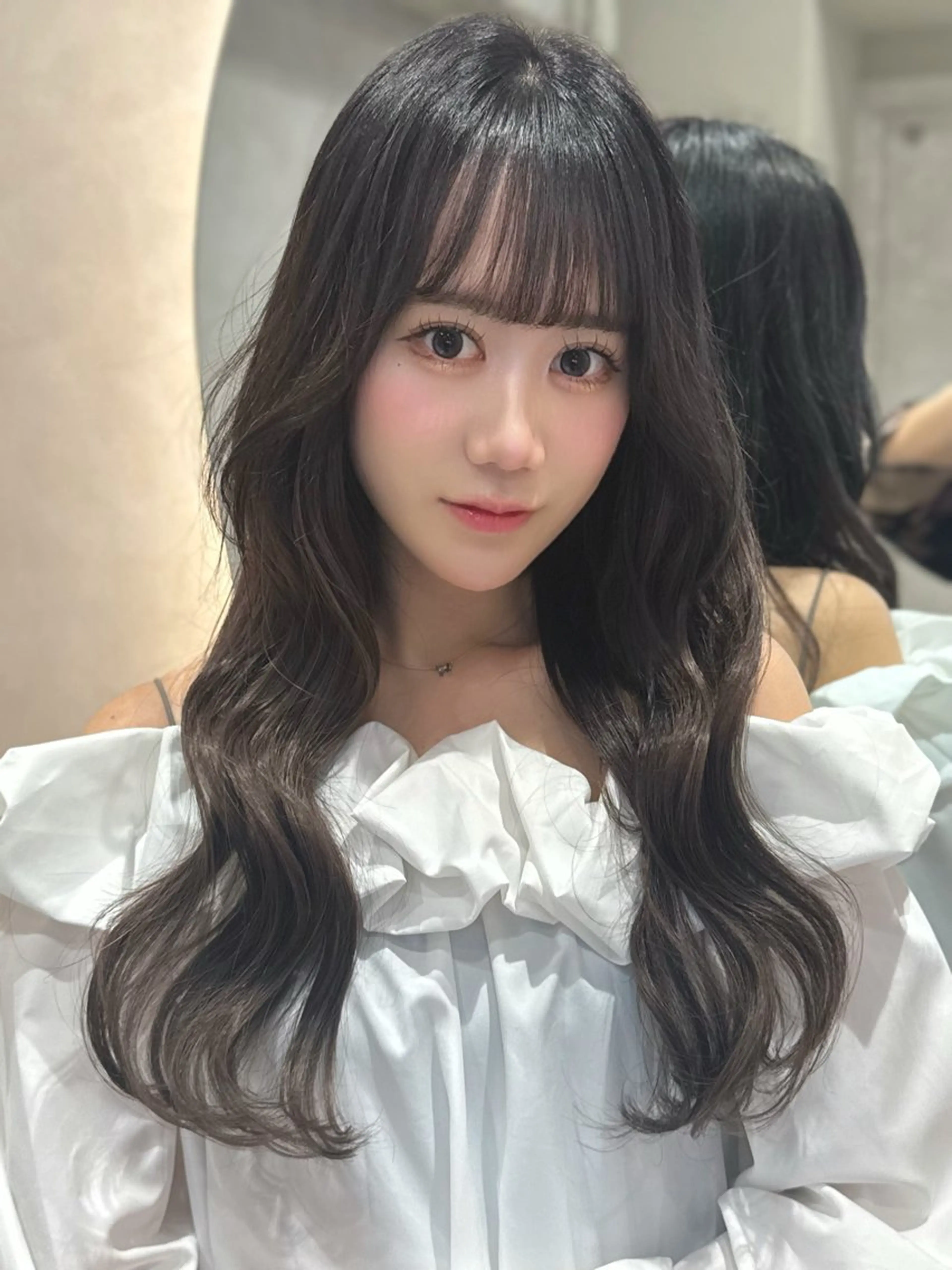 ロング 韓国風ヘア レイヤーカット ロング 小顔カット 韓国ヘア/レイヤー/ 前髪/髪質改善/石川のヘアスタイル