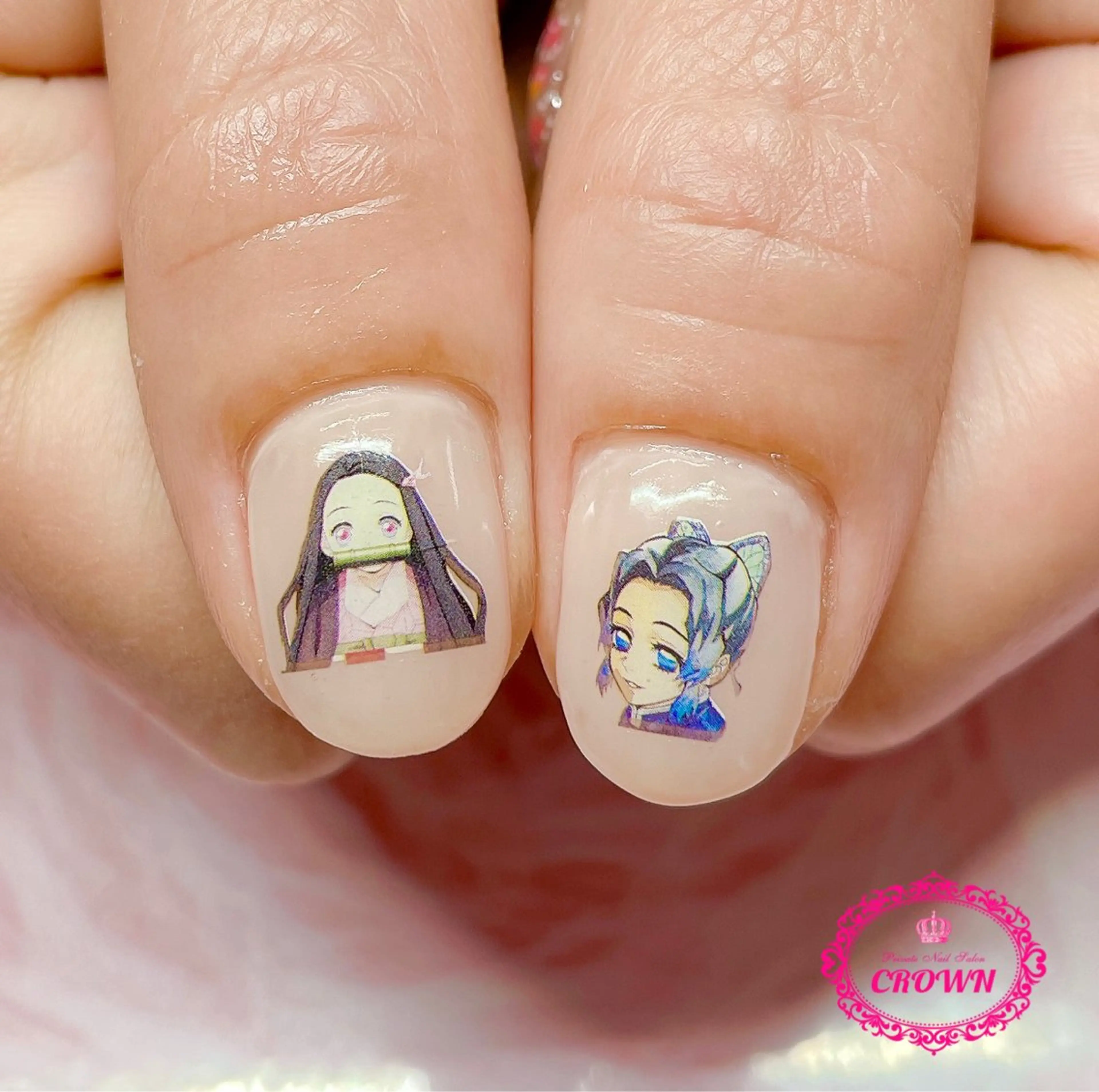 ネイル CROWN プライベートサロンのネイルデザイン