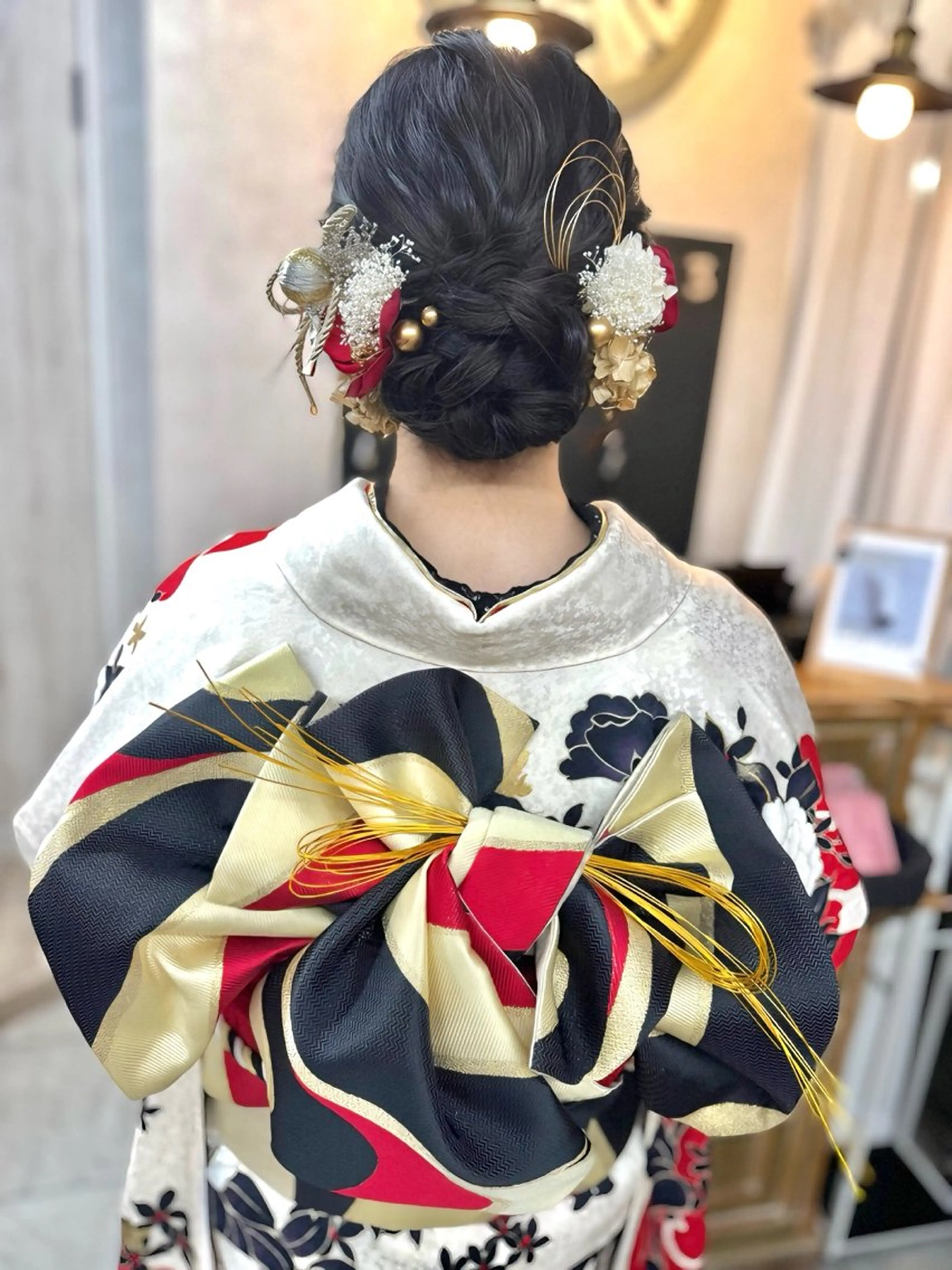 セミロング ヘアアレンジ 成人式 ヘアセット hair room HARU所属・伊藤 栄子のヘアスタイル