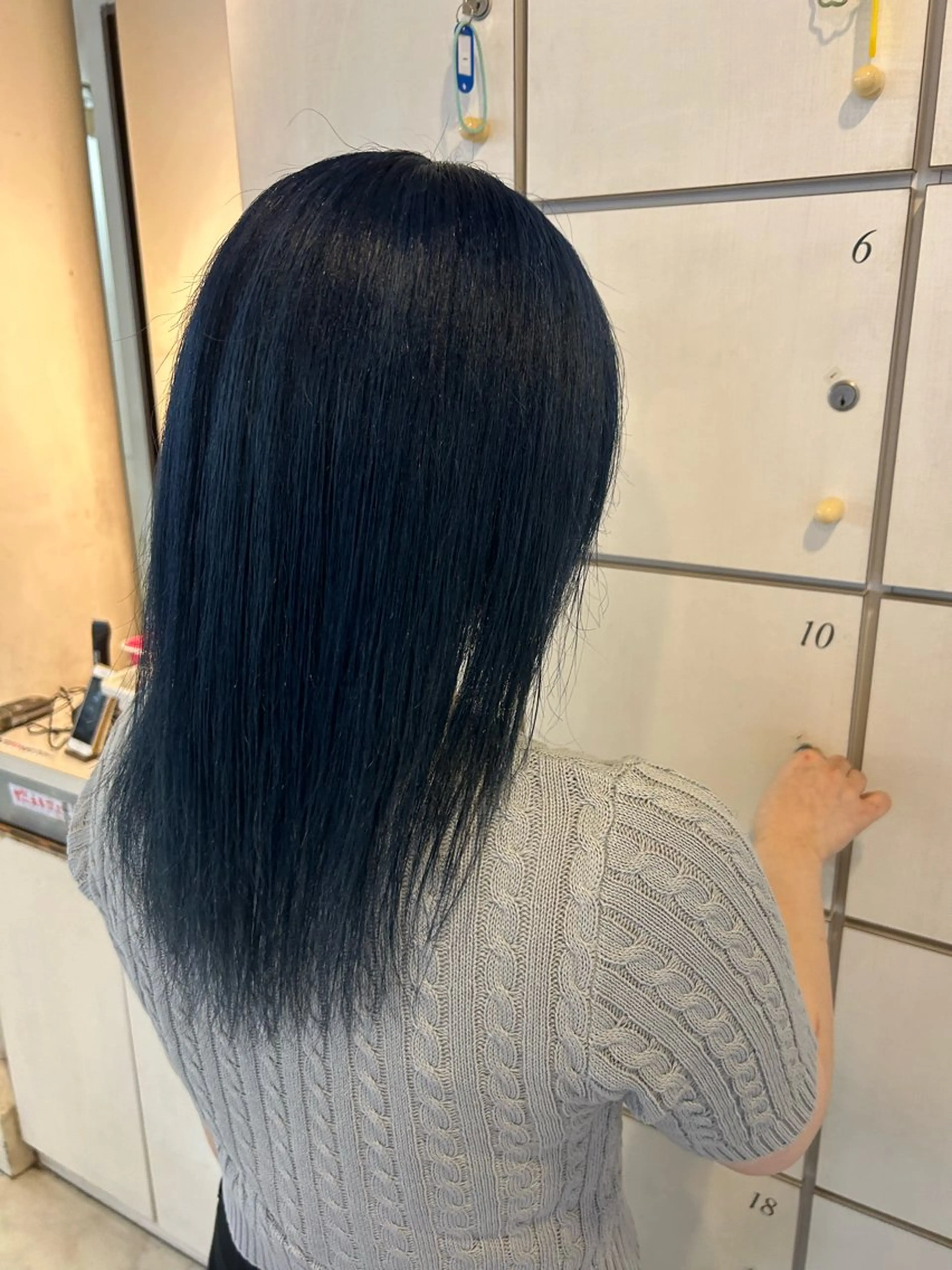 ロング カラー 透明感カラー ネイビーカラー ヘアカラー 小森 永のヘアスタイル