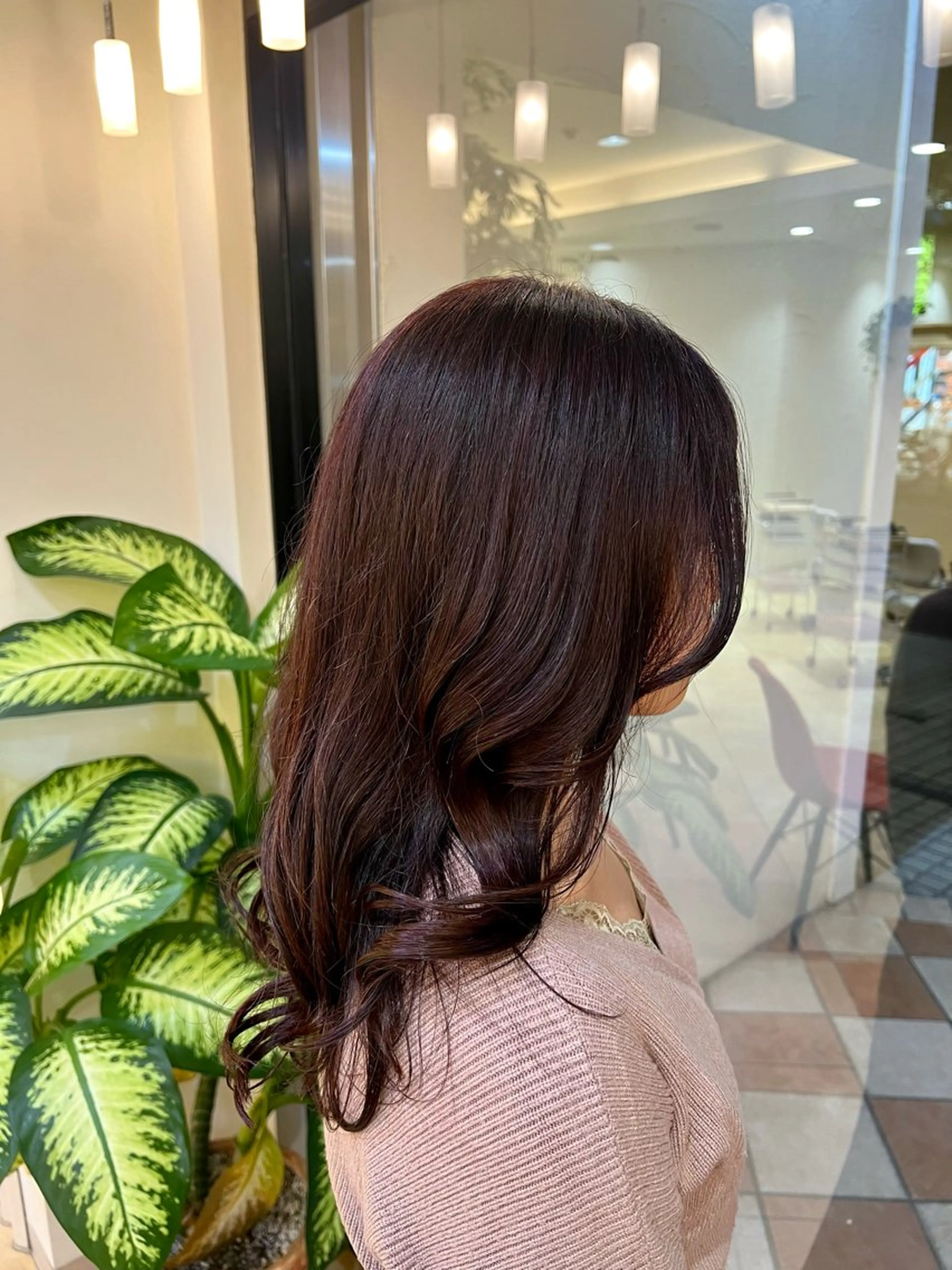 セミロング 吉澤 杏美のヘアスタイル