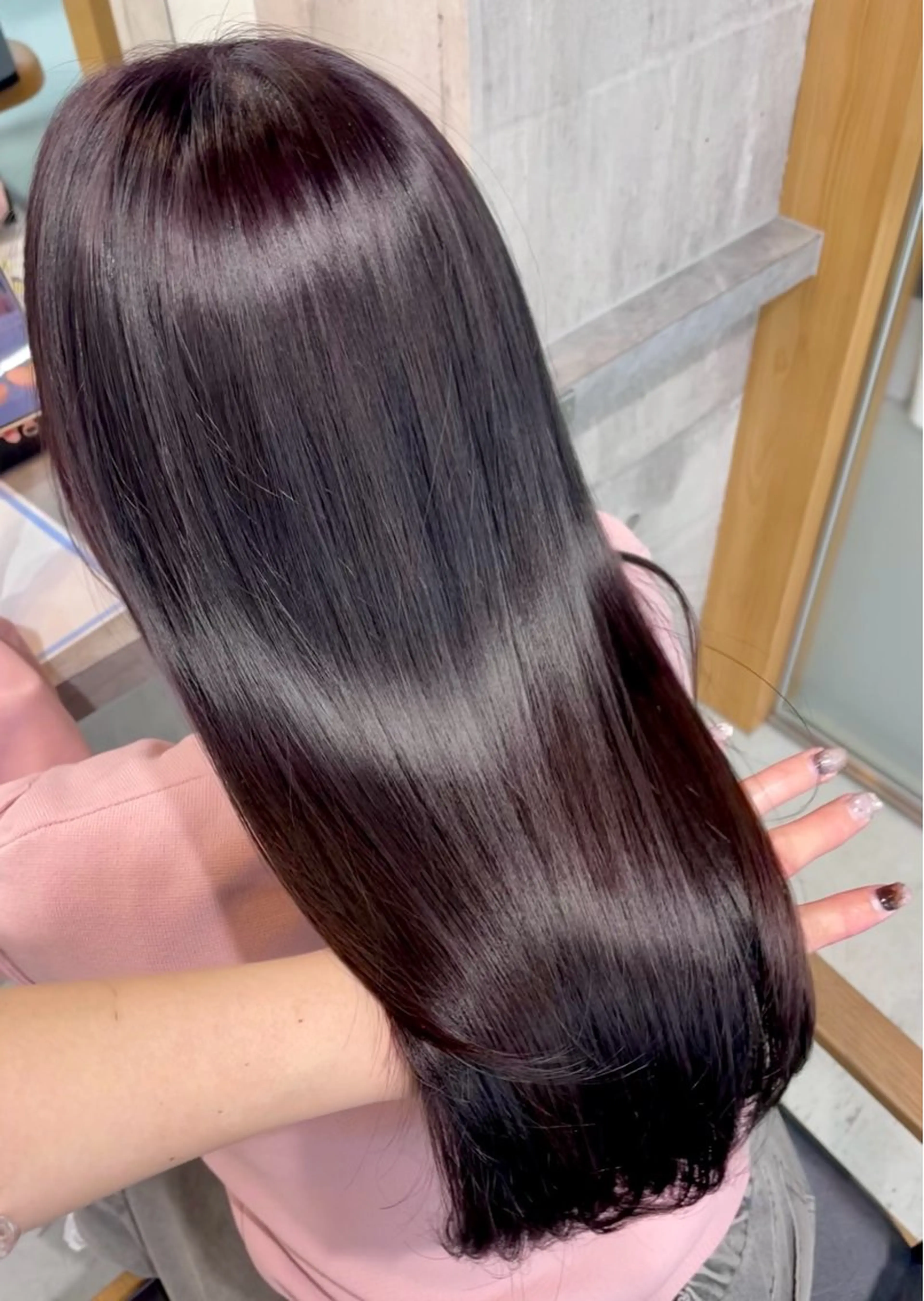 ミディアム カラー ブリーチ 髪質改善 レイヤーカット トリートメント 錦 茉李 @lm.mari03のヘアスタイル