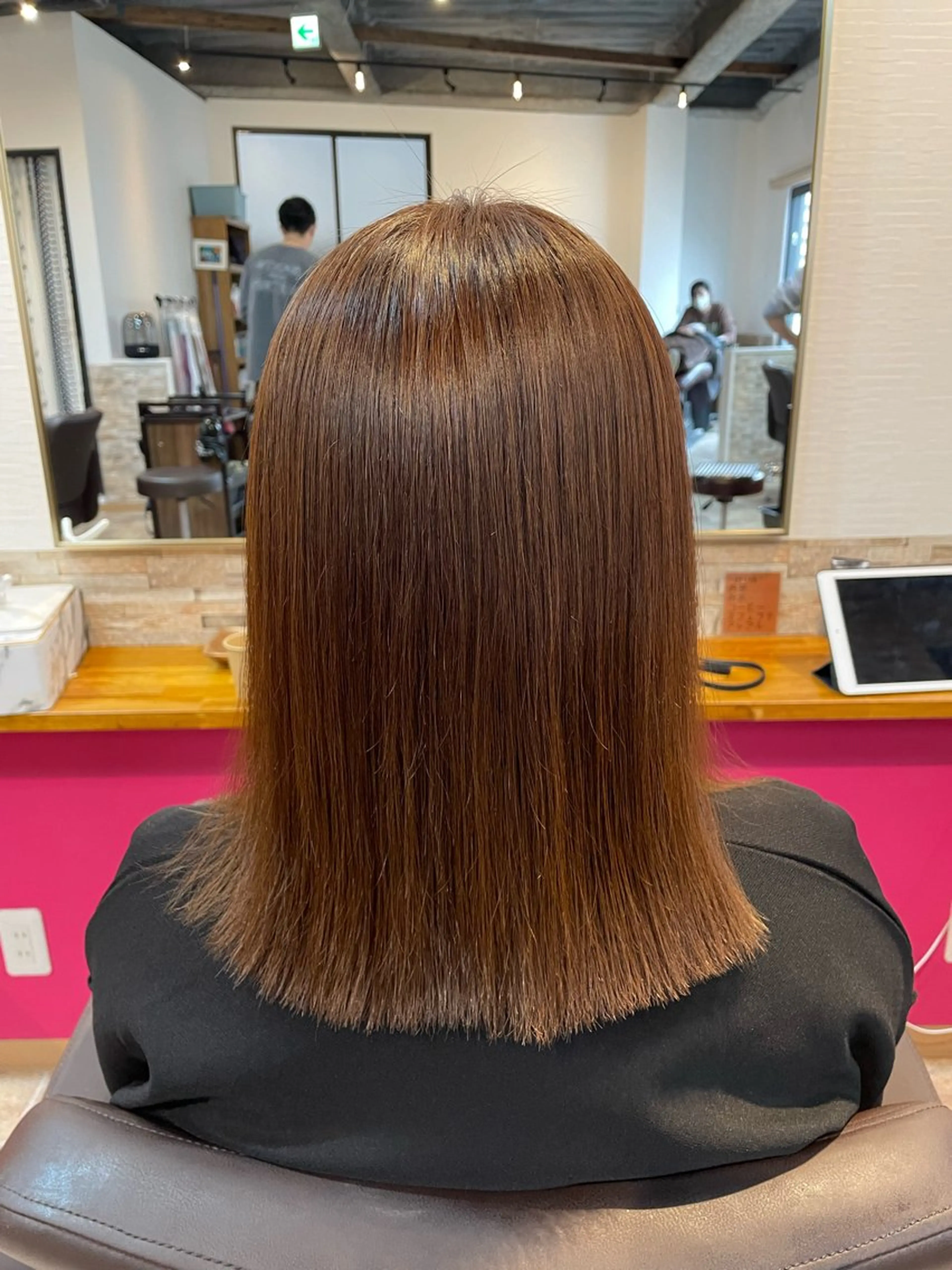 セミロング カラー カット 縮毛矯正 トリートメント YUI/ ブリーチカラー🌷のヘアスタイル