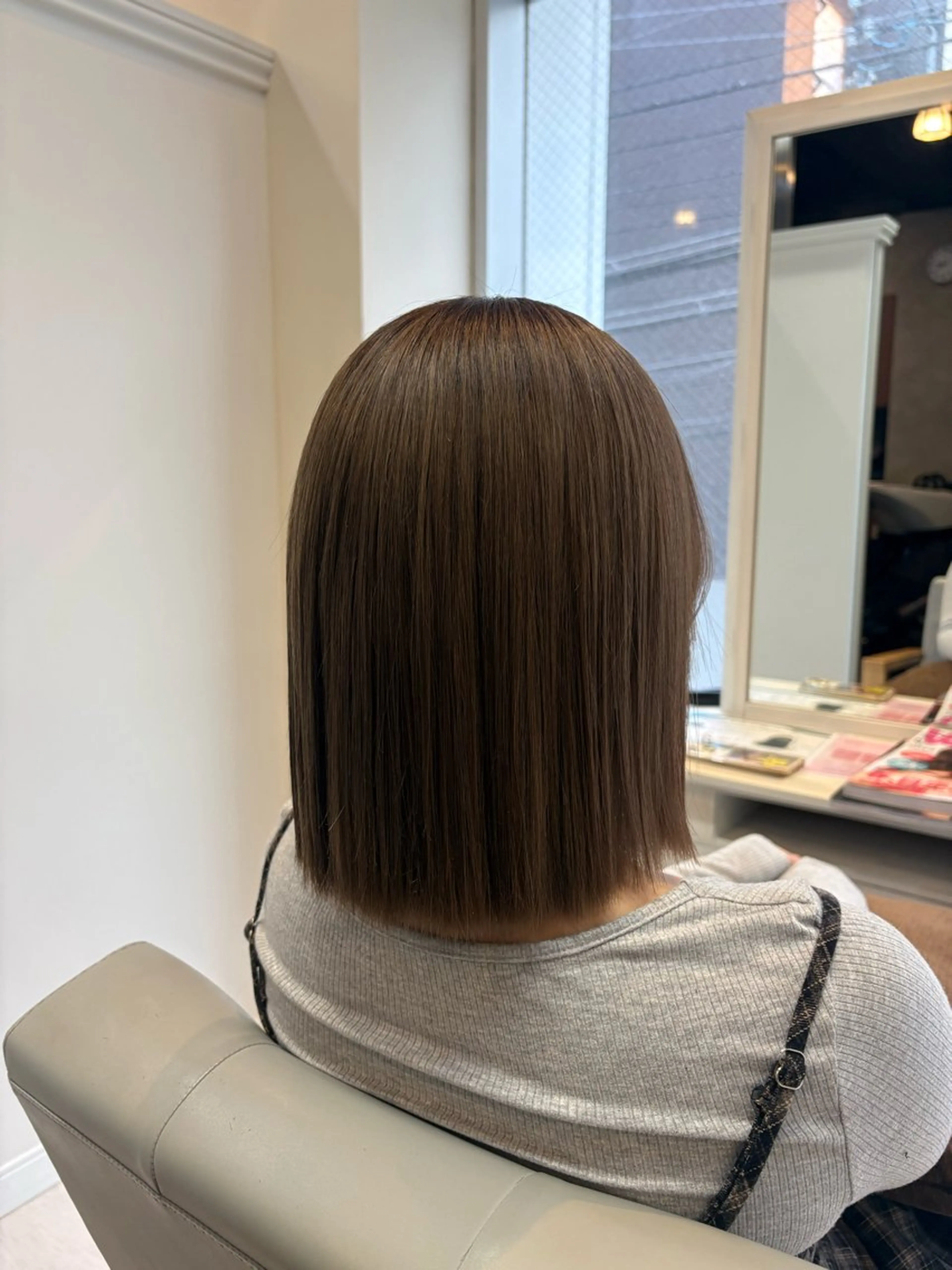 カラー ダブルカラー アベ ミスズのヘアスタイル