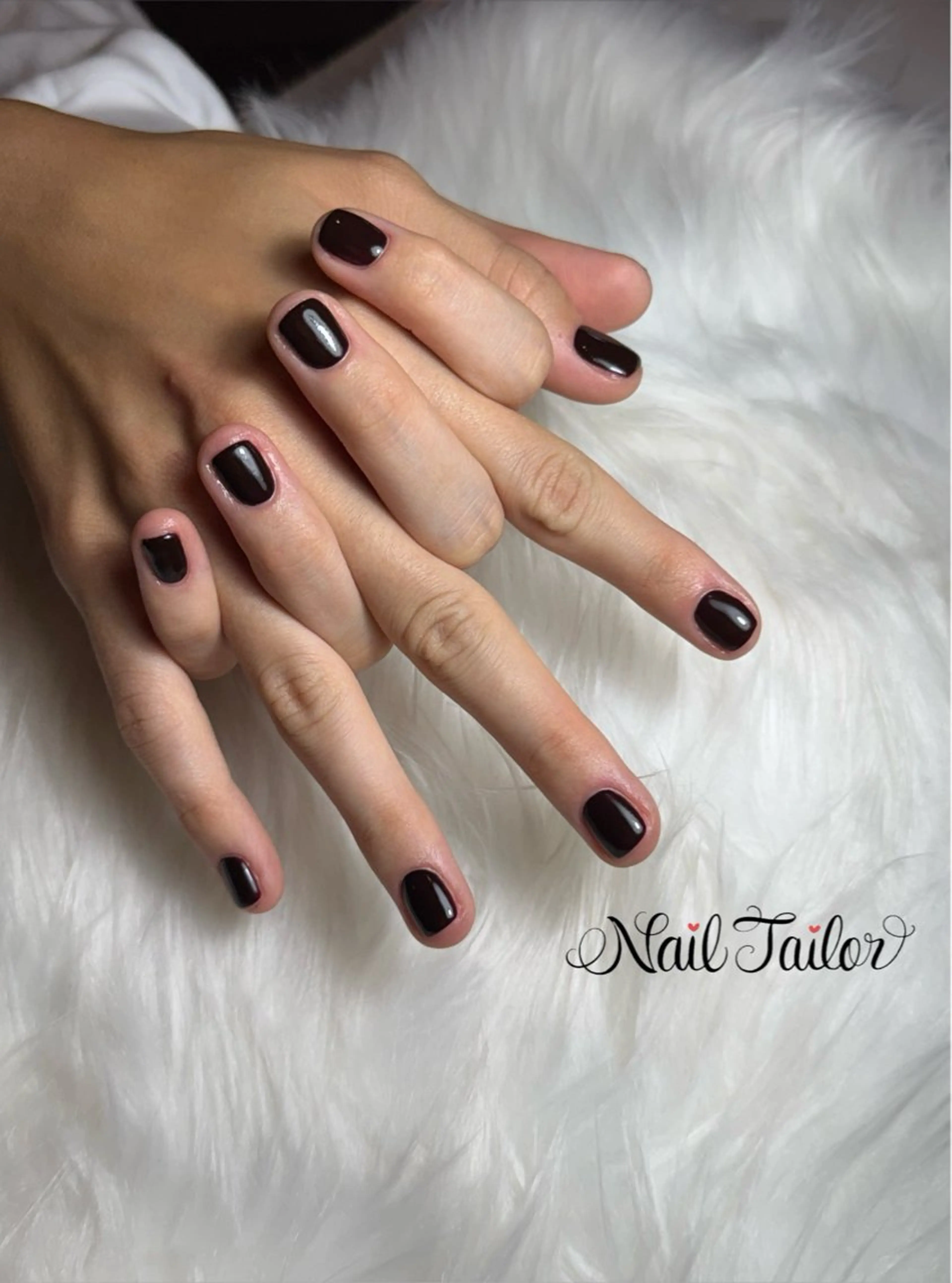 ネイル ボルドー ショートネイル スクエアネイル ハンドネイル NailTailor ネイルテイラーのネイルデザイン