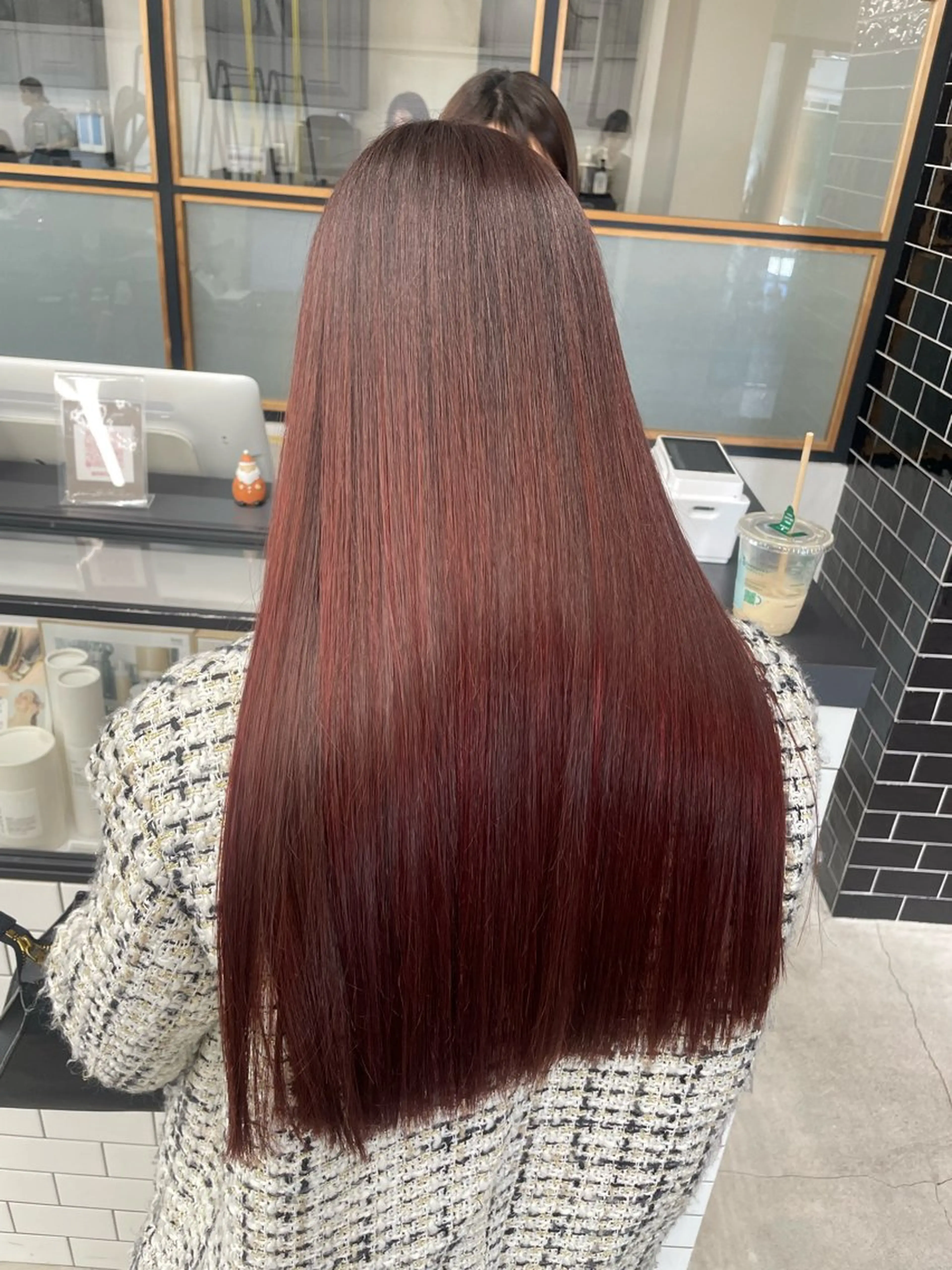 【minimo特別価格‼︎】酸性ストレート　ダメージを最小限に癖のある髪を伸ばします‼︎表面のアホ毛が気になる方にも‼︎の写真