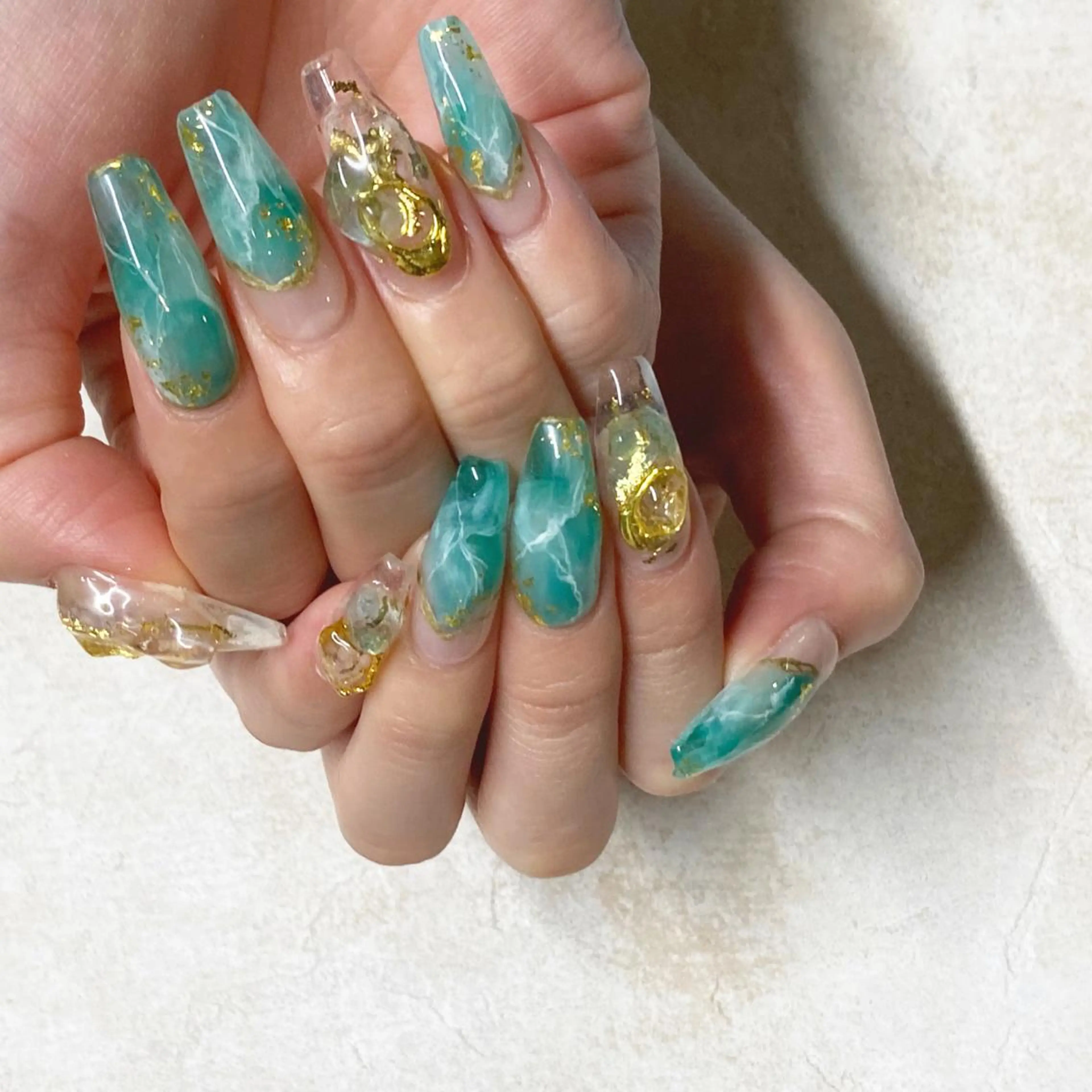 ネイル crestnail所属・小林 束紗のネイルデザイン