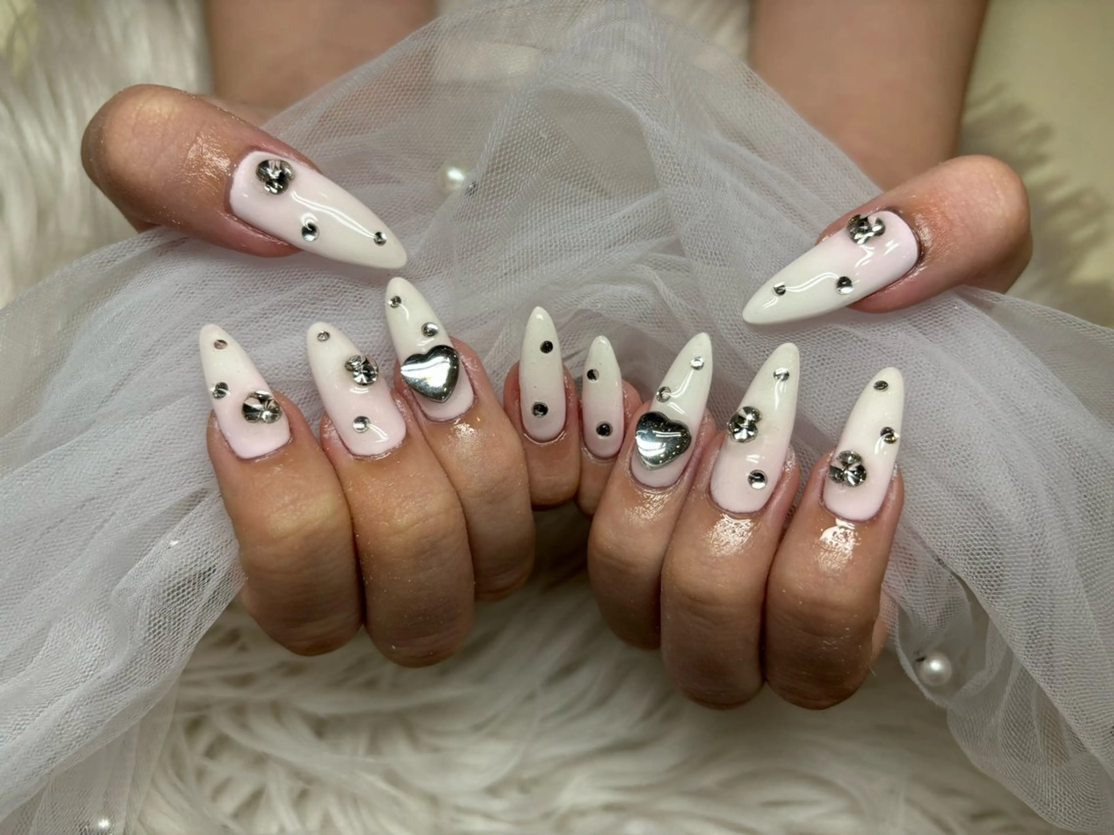 ネイル SOARE🤍 🤍のネイルデザイン