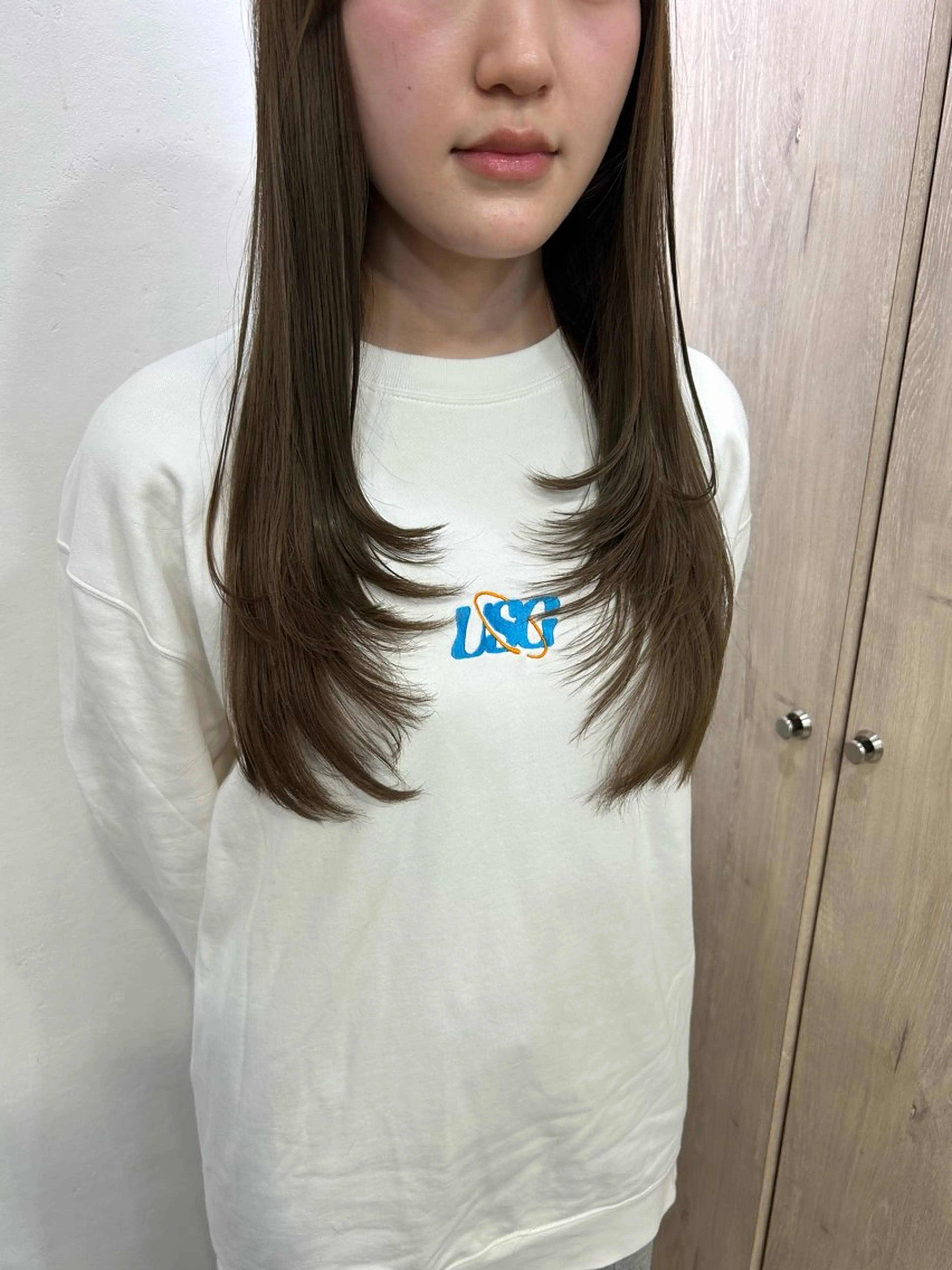 ロング 光を纏うツヤ感ロング Natsuki🤍のヘアスタイル