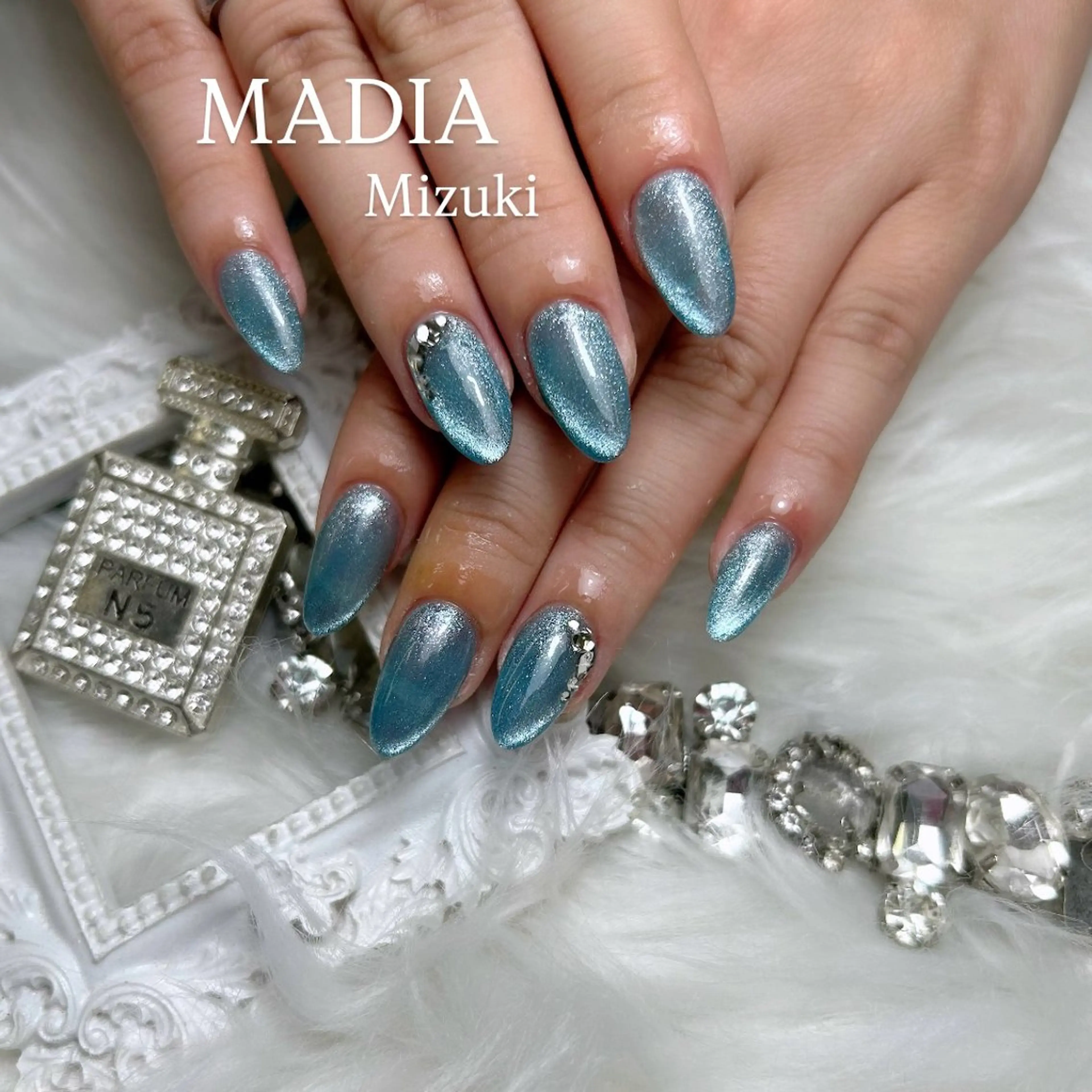 ネイル ジェルネイル Nailsalon MADIA所属・石塚 みずきのネイルデザイン