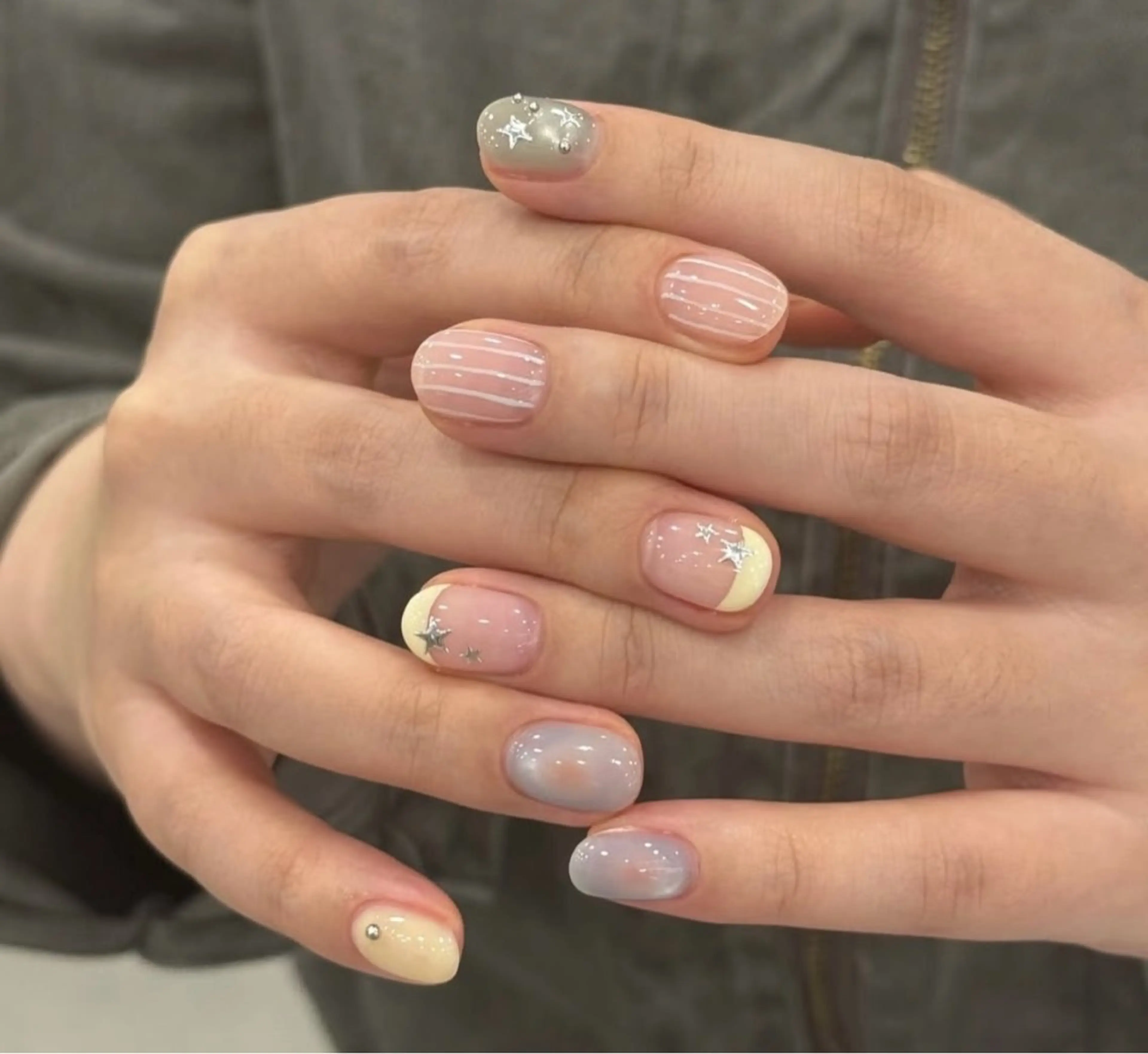ネイル べっ甲ネイル チークネイル 成人式 長さ出し フラッシュネイル ハンドネイル ハンドケア For you. Nail Salonのネイルデザイン