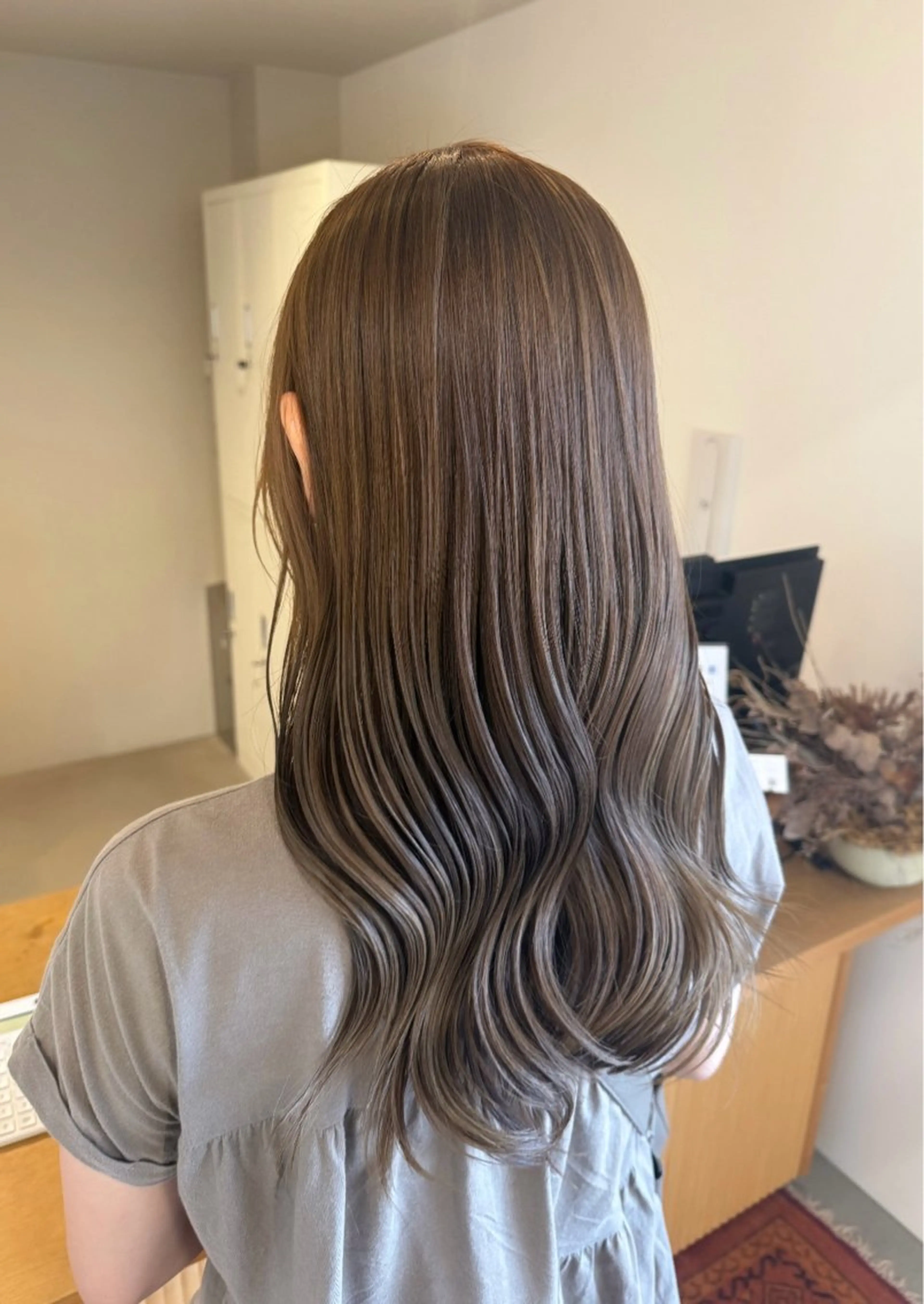 カラー オレンジ 新美 あかねのヘアスタイル