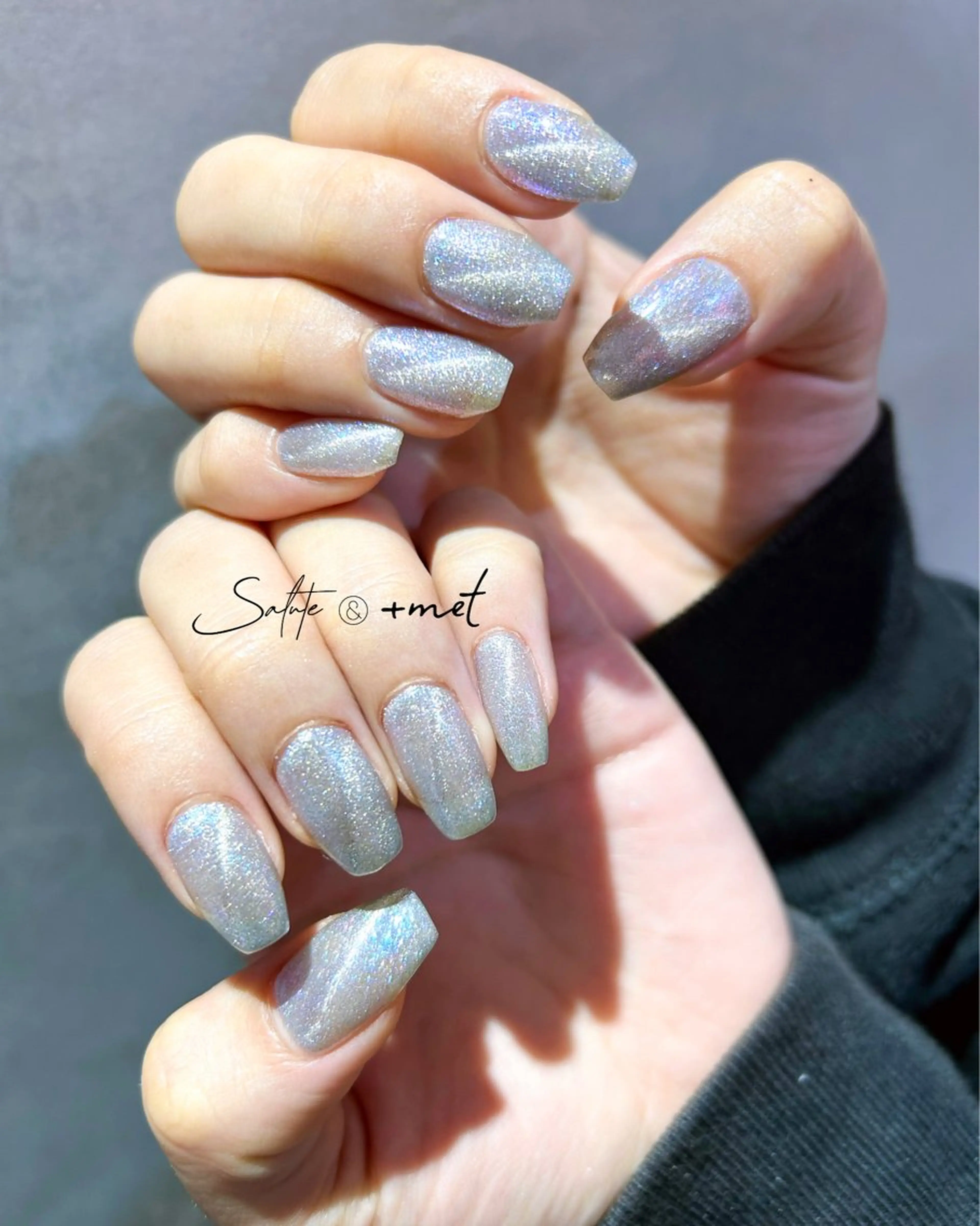 ネイル オーロラネイル ジェルネイル キラキラネイル マグネットネイル シンプルネイル ハンドネイル 渋谷 怜奈のネイルデザイン