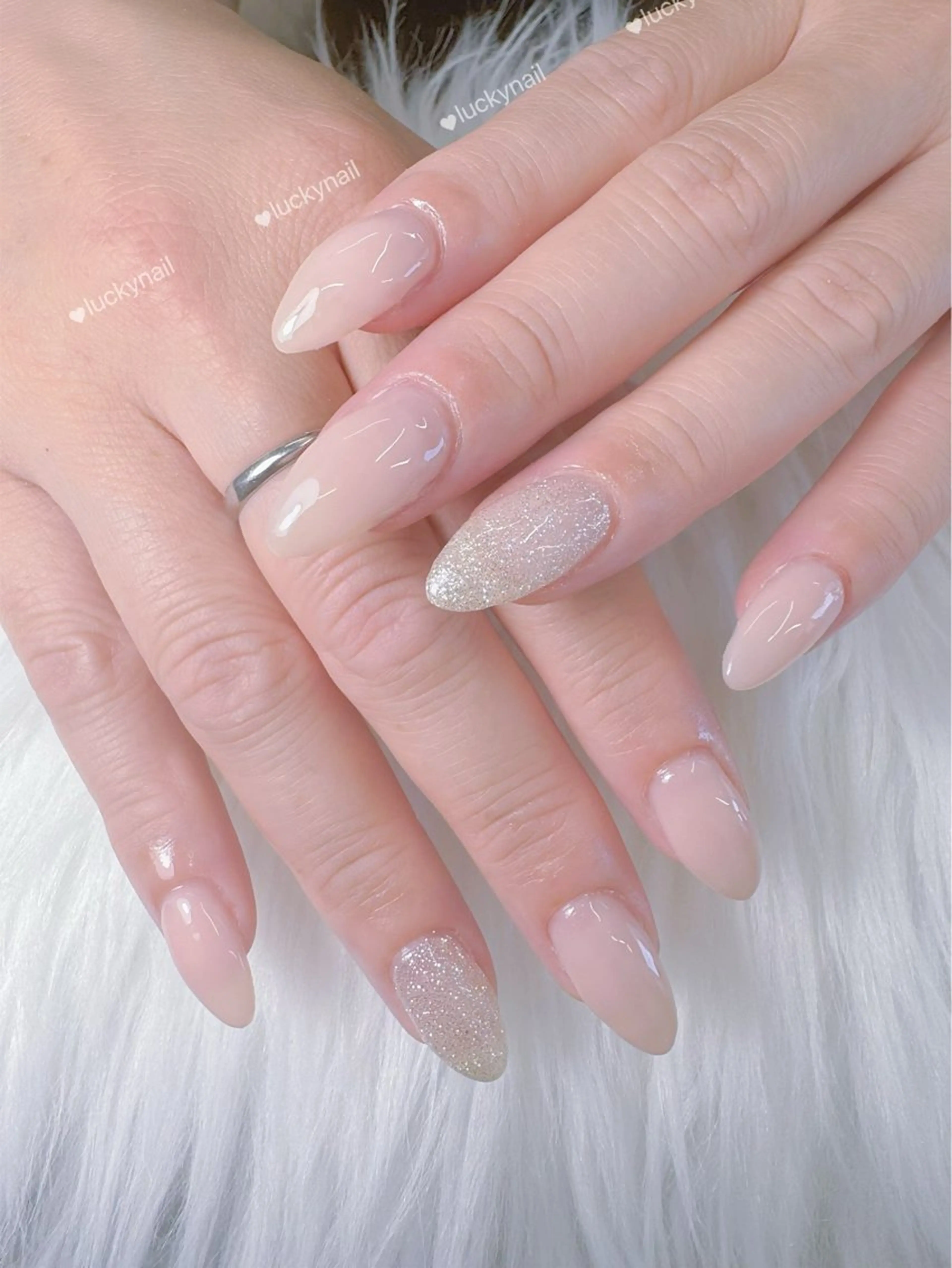ネイル シンプルネイル Lucky Nailのネイルデザイン