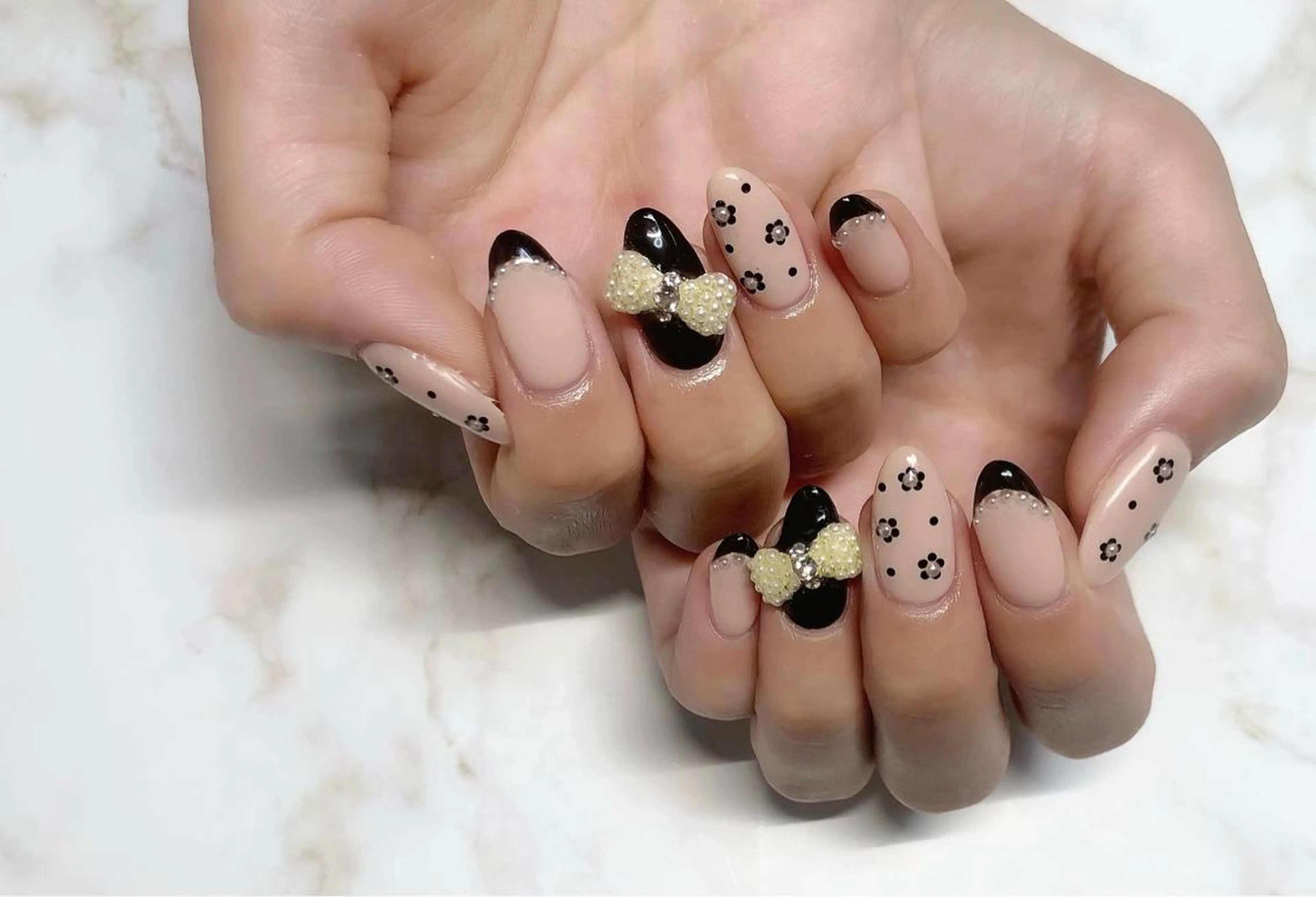 ネイル フレンチネイル ジェルネイル オフィスネイル リボン ハンドネイル Rindo.ネイル ♡耳つぼジュエリーのその他イメージ