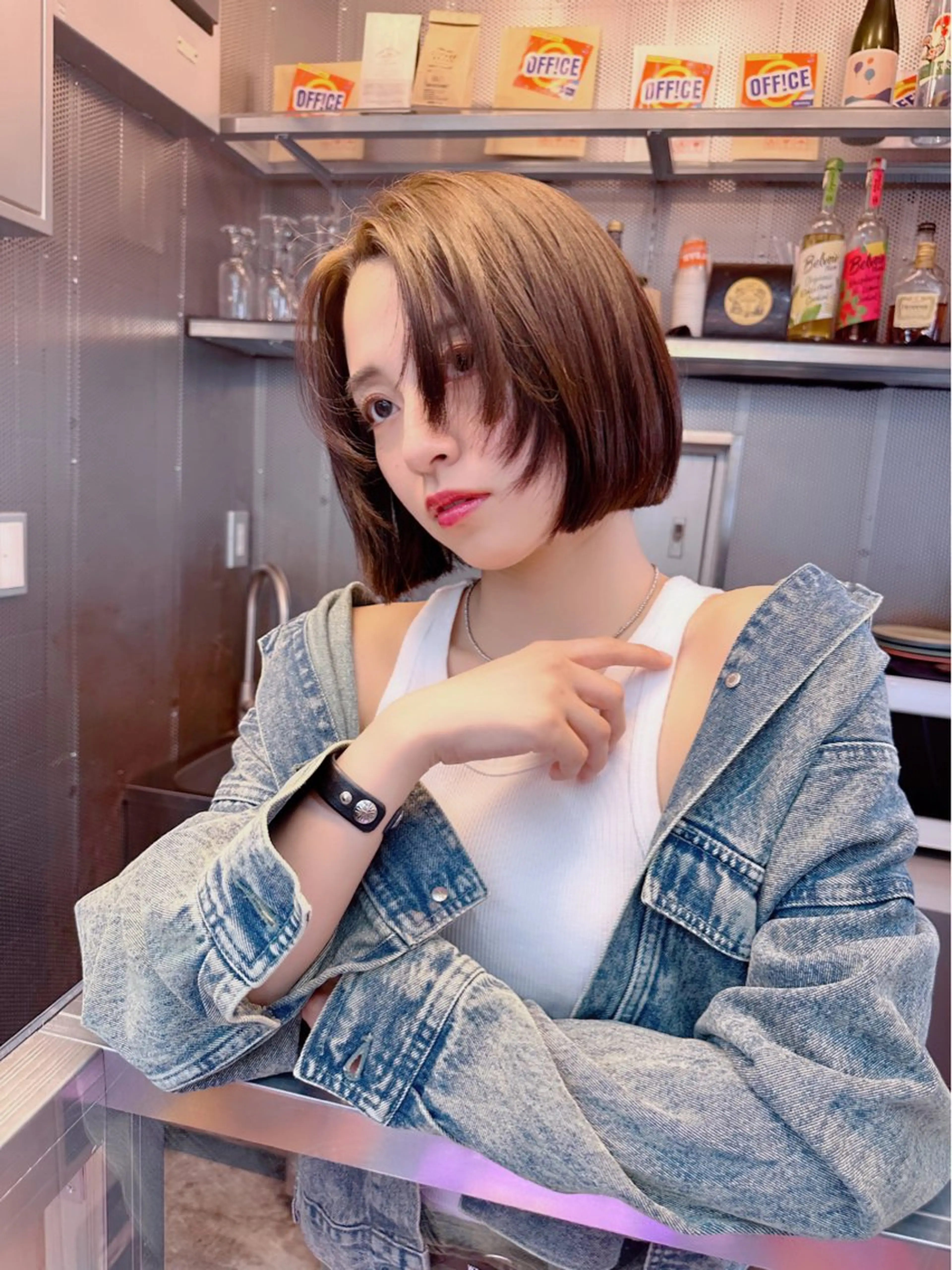 ショート カラー カット トリートメント 岡野 静華のヘアスタイル