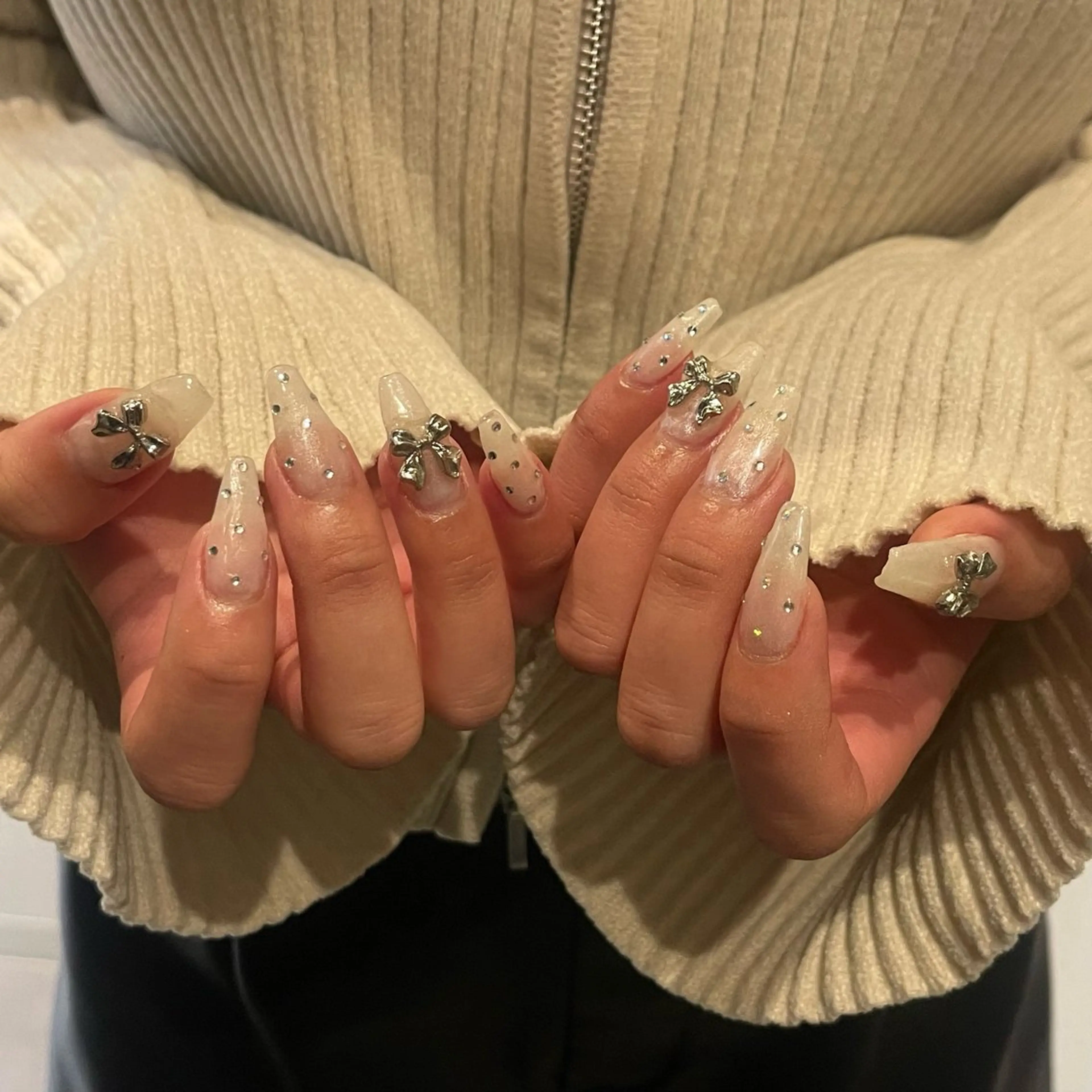 ネイル 長さ出し ワンカラーネイル ハンドネイル N°_shuri 【nail】のネイルデザイン