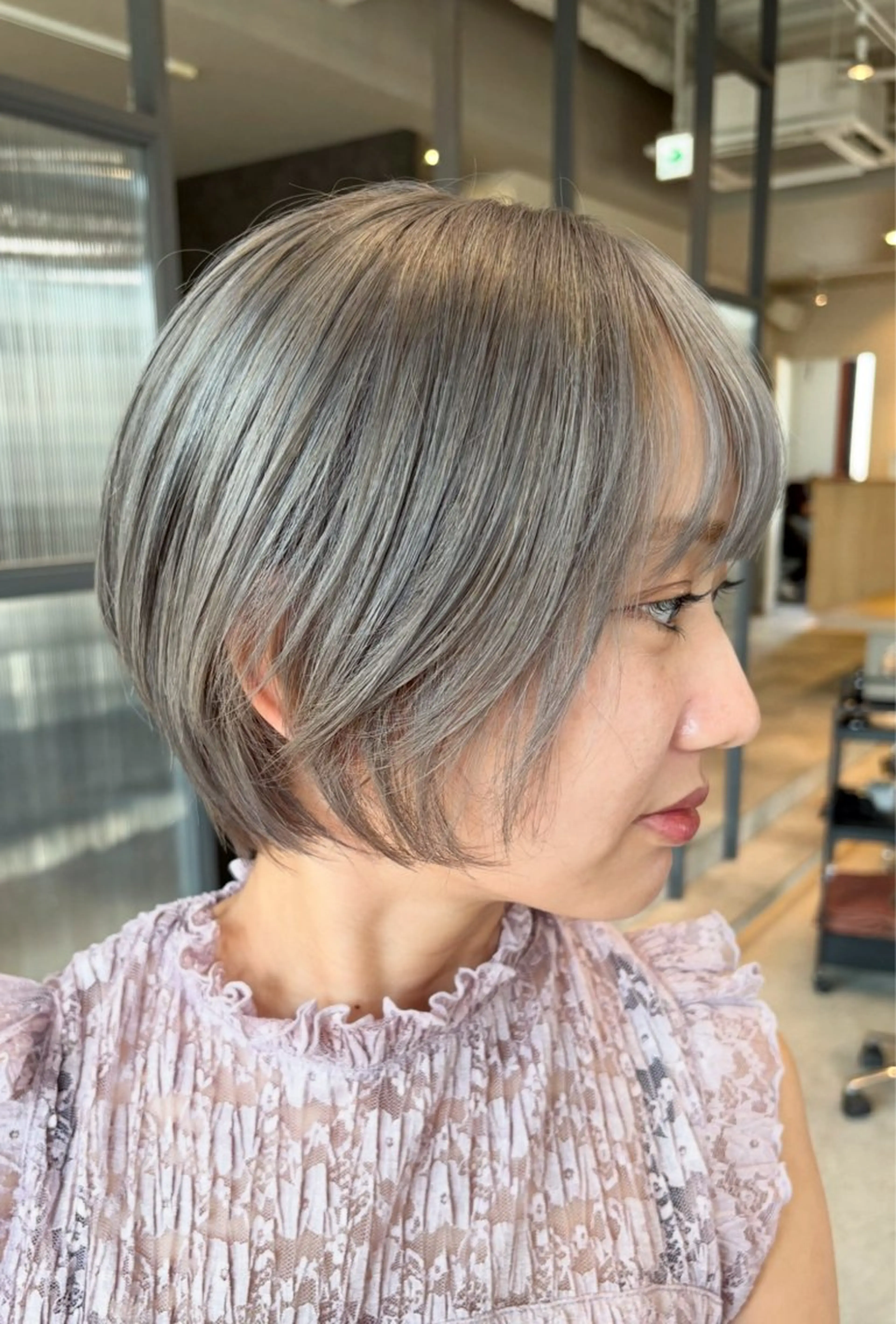 ショート ヘアカラー Lia近鉄八尾店所属・HIRO ✂︎のヘアスタイル