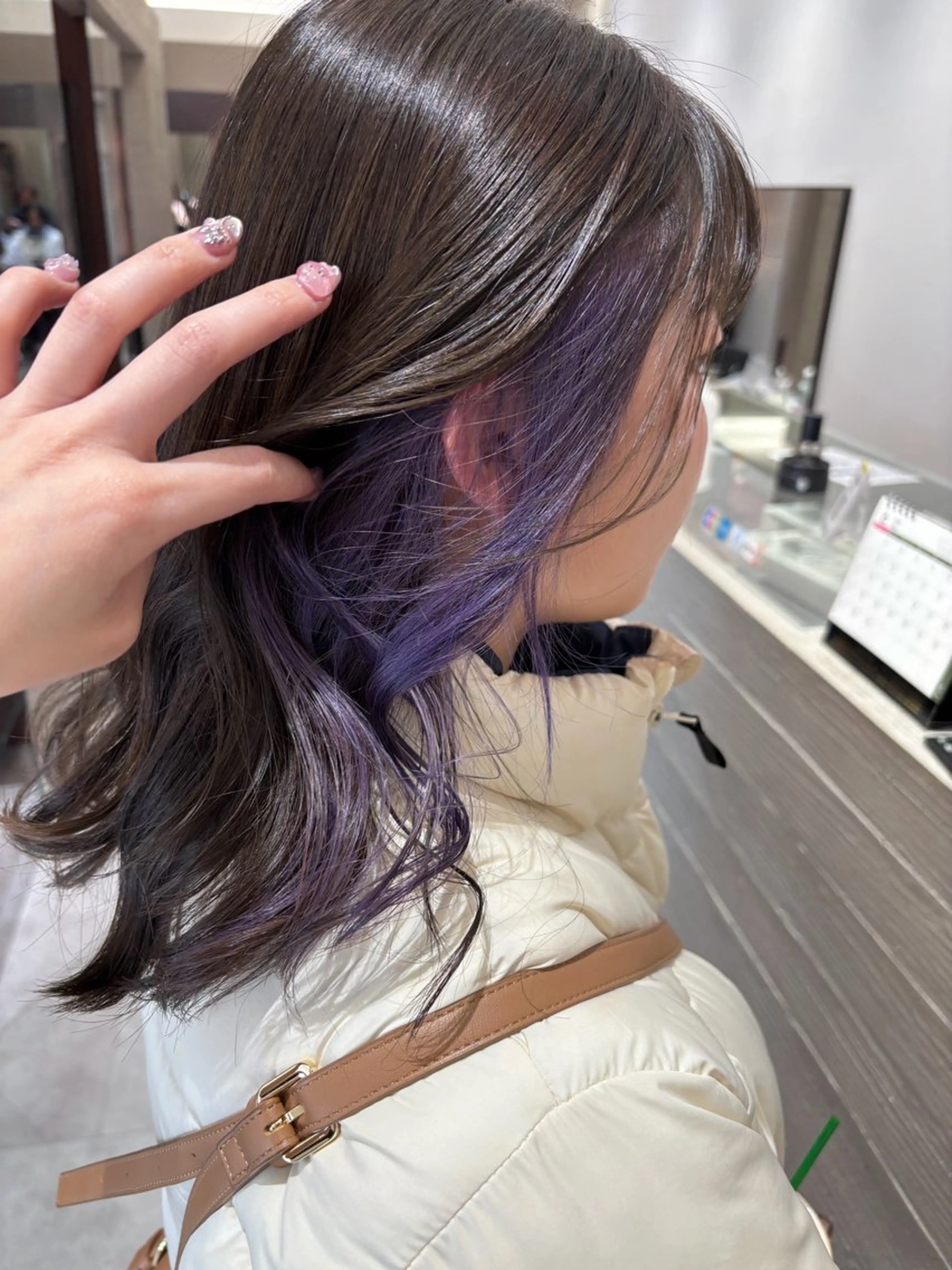 ミディアム ヘアカラー 🤍tomoka 🤍のヘアスタイル