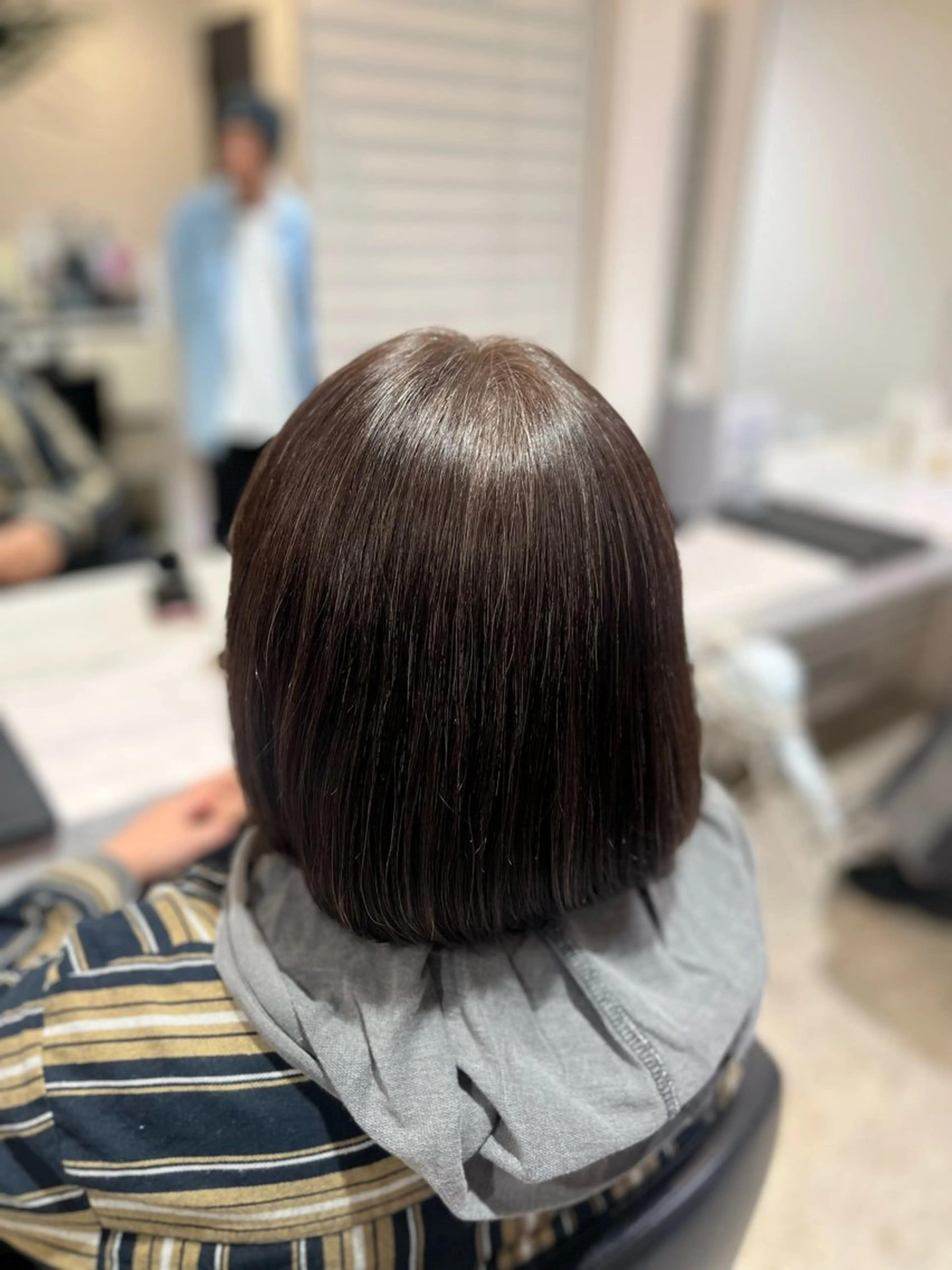 ミディアム ヘアカラー 山内 心春のヘアスタイル