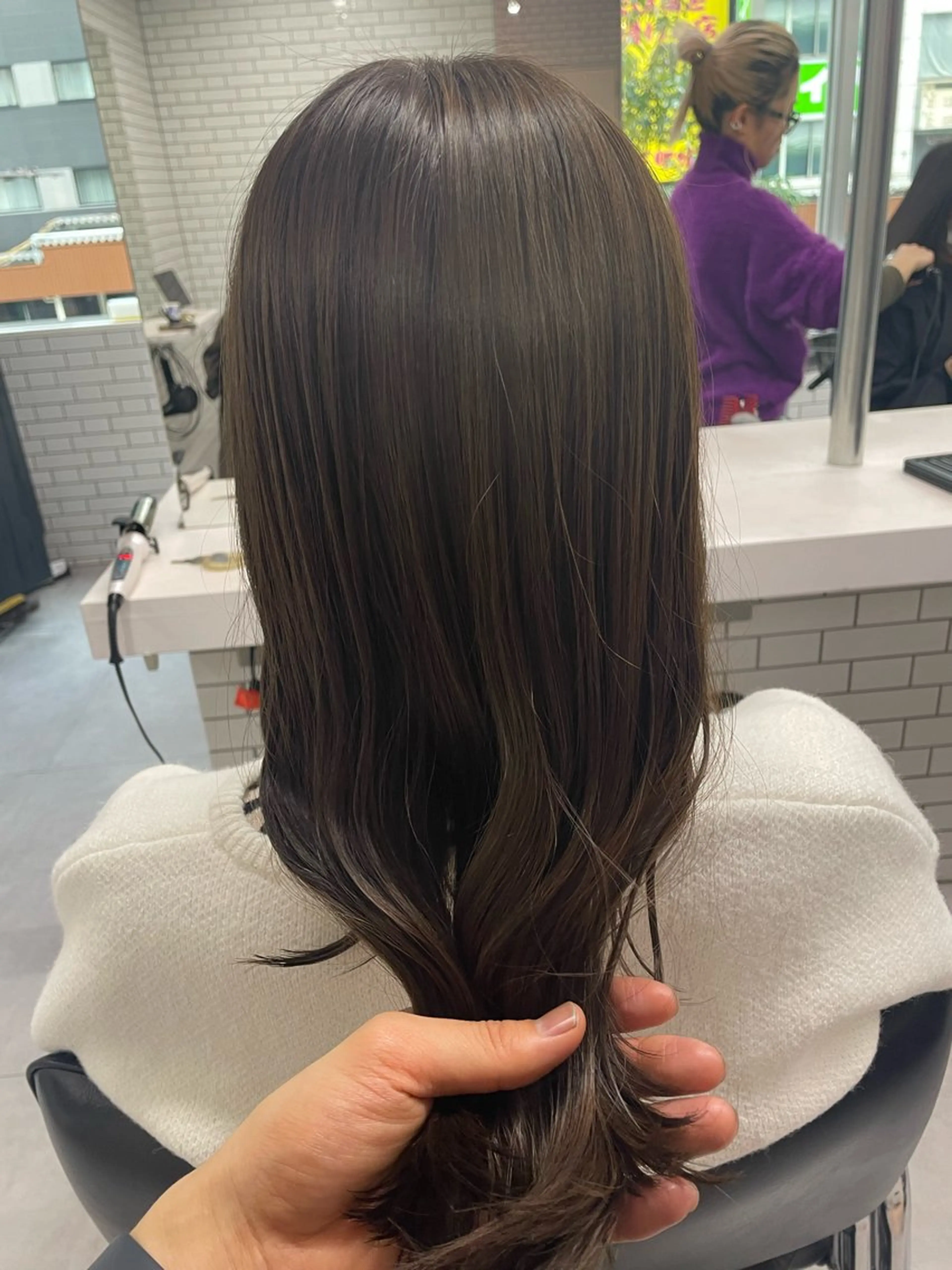 セミロング カラー ベージュカラー 透明感カラー オリーブベージュ カット ヘアカラー トリートメント Bob &髪質改善 NEMOTOのヘアスタイル