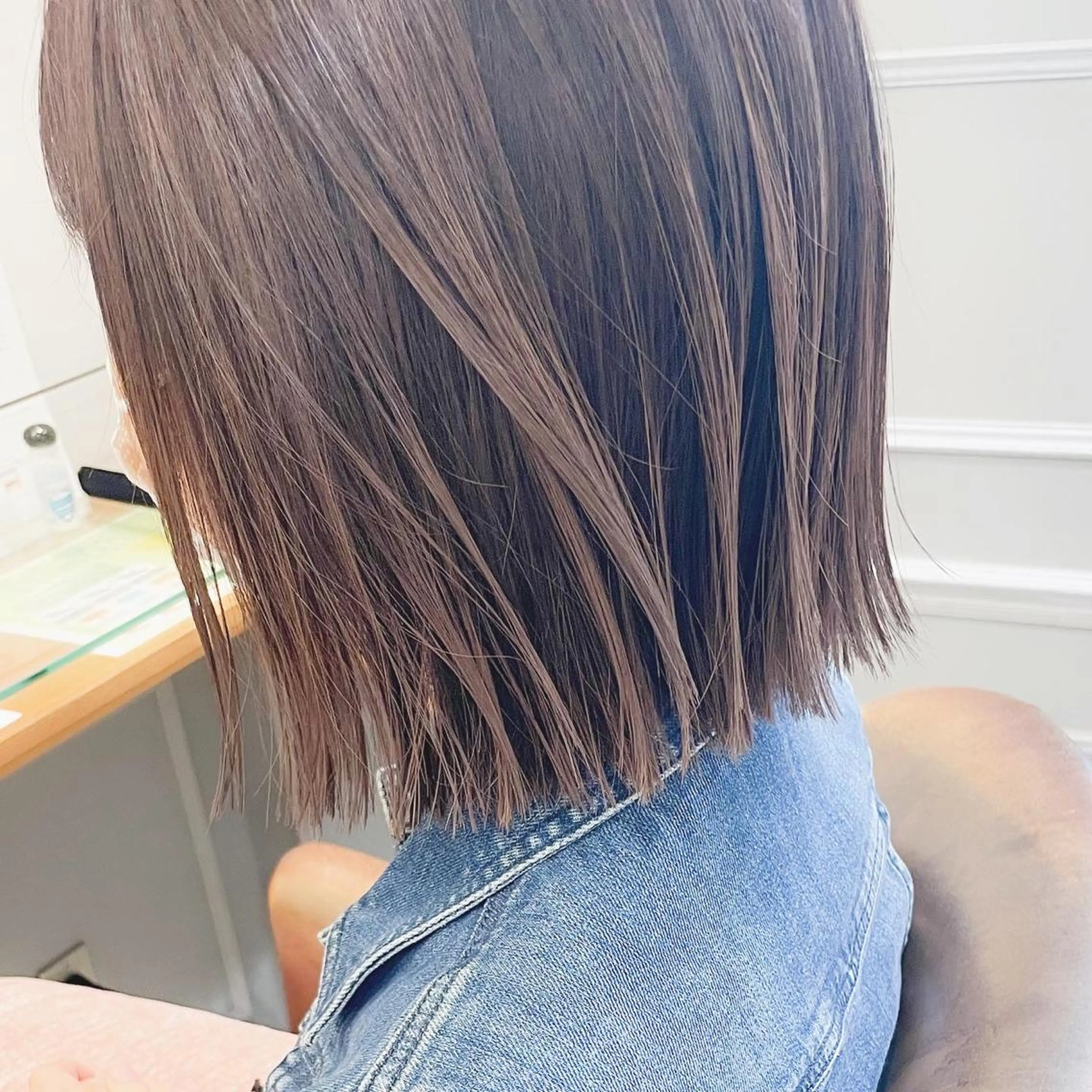 ミディアム カラー 切りっぱなしボブ グラデーションカラー グレージュ ボブ カット ヘアカラー ✨カラー支持No.1 🧸ワキ カナコ🧸のヘアスタイル