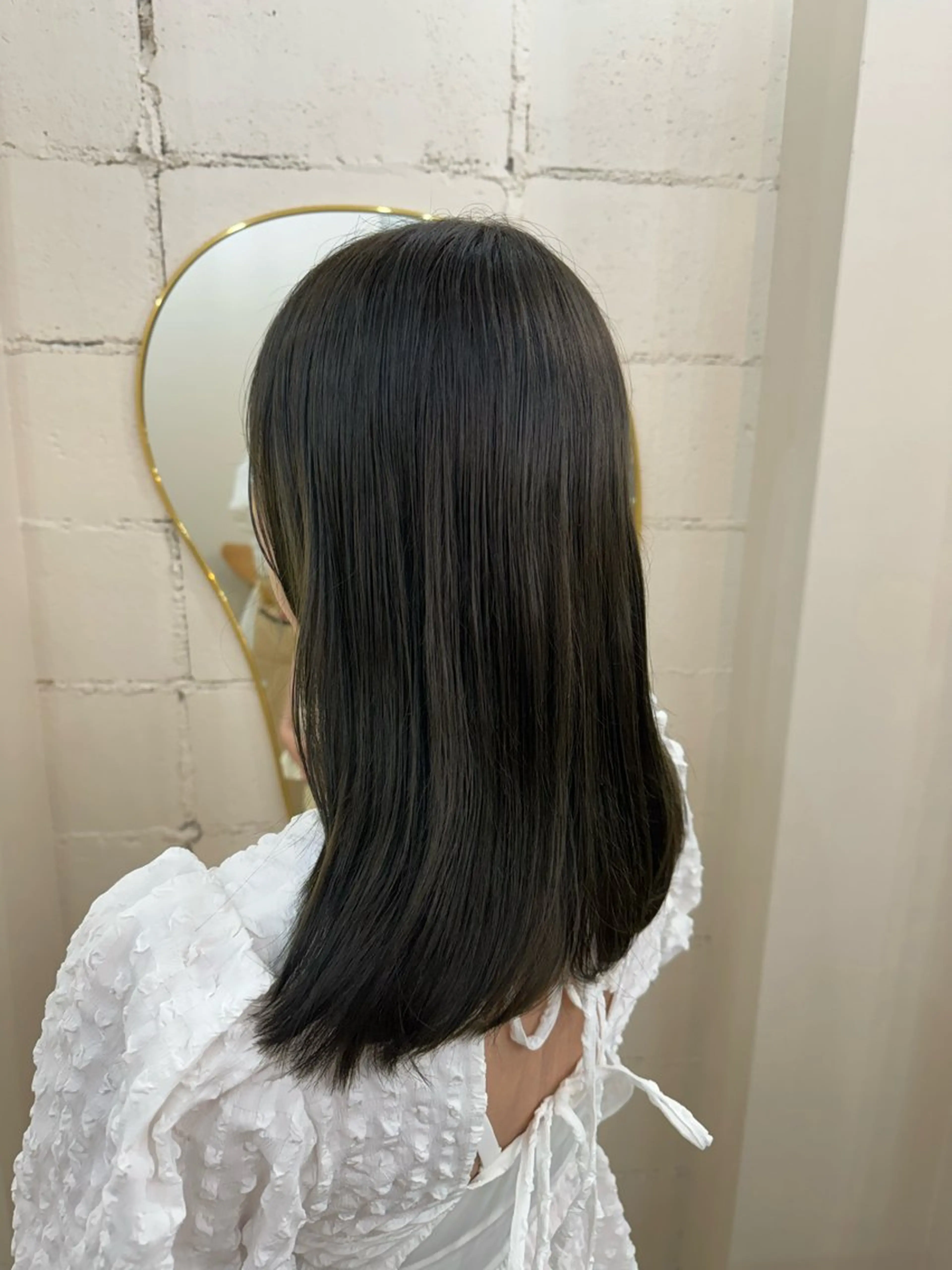 セミロング カラー LoRE hair 四条河原町　西尾友里のヘアスタイル