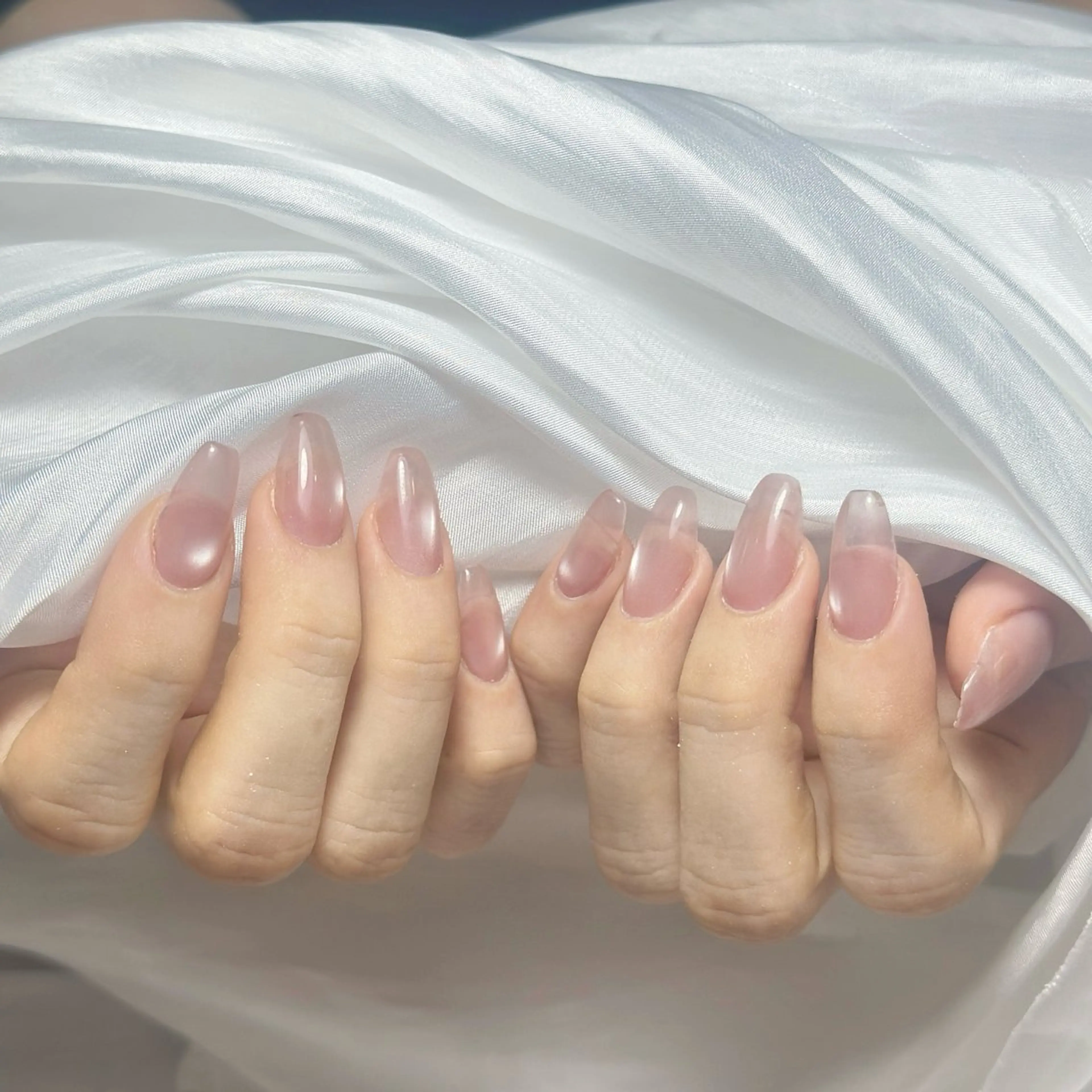 ネイル アートネイル オーロラネイル チークネイル フレンチネイル ガラスフレンチ 🎀YooLi Nail salonのネイルデザイン