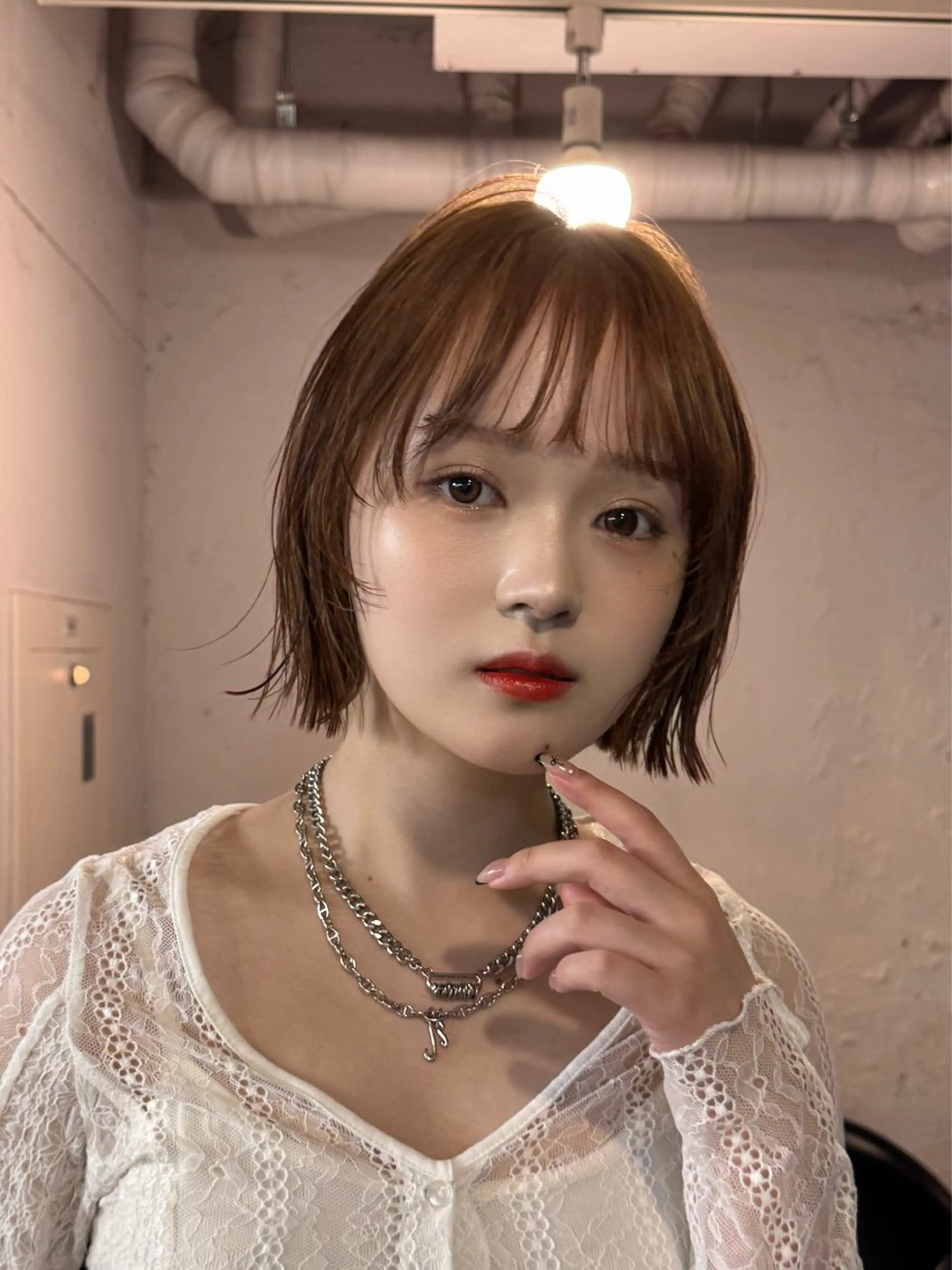 ショート カット ヘアカラー 顔まわりレイヤー 透明感カラー🩵🩵のヘアスタイル