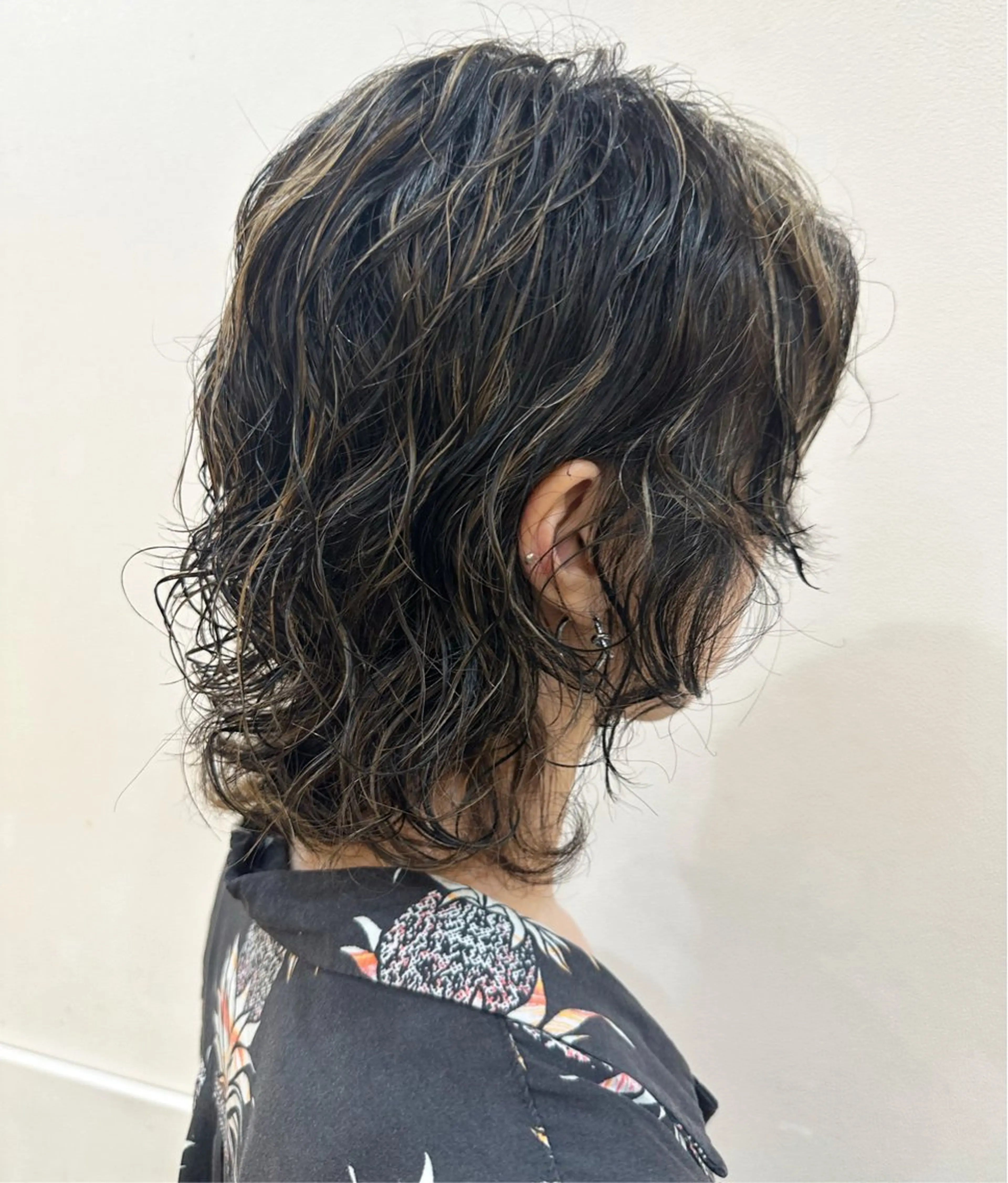 パーマ 内田温子大人女性 ハイライト、ボブのヘアスタイル