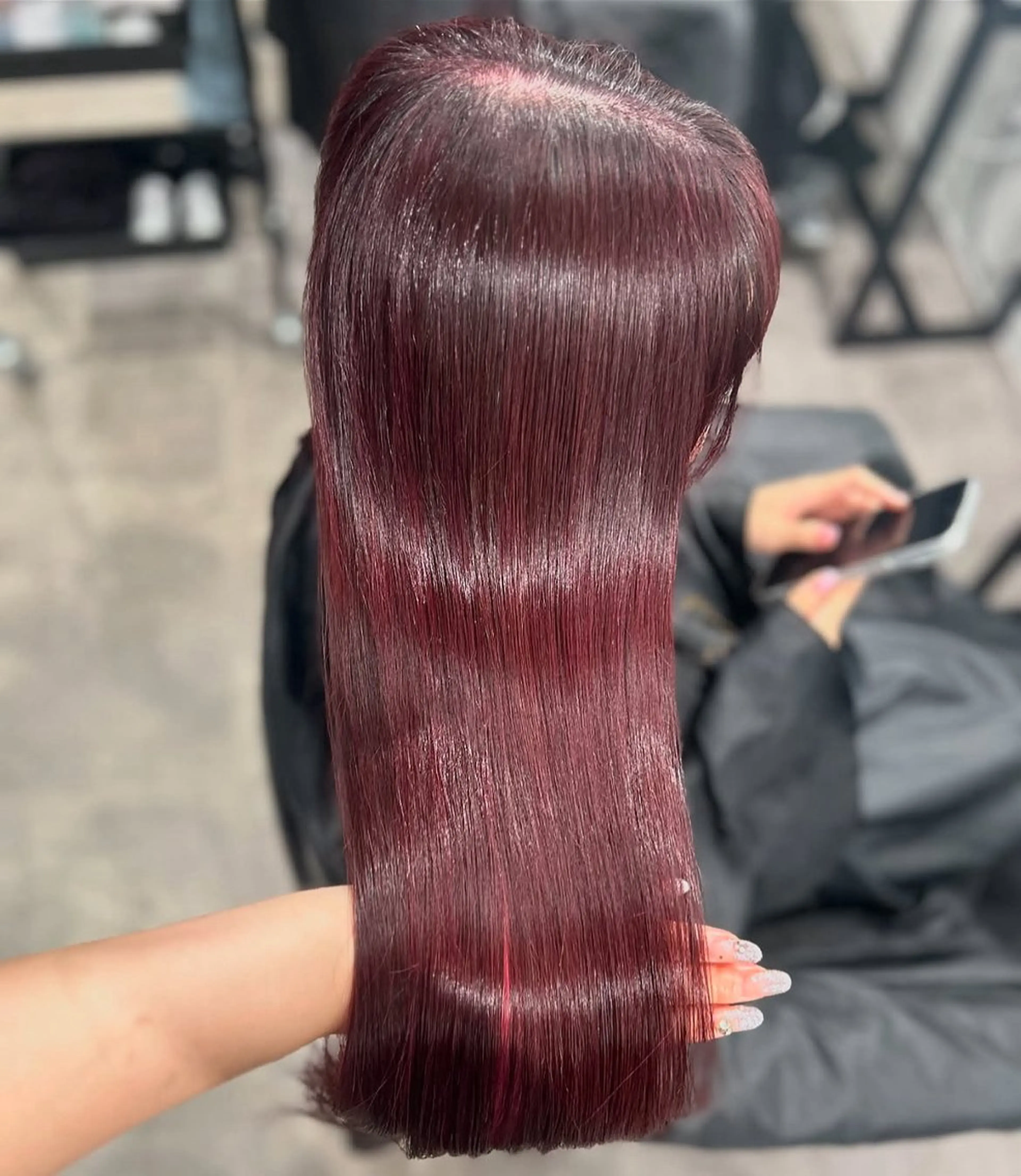 ロング カラー ヘアアレンジ ブリーチ レッドカラー カット ヘアカラー トリートメント ヘアセット 💎韓国/ レイヤー カット/ 暖色🫧のヘアスタイル