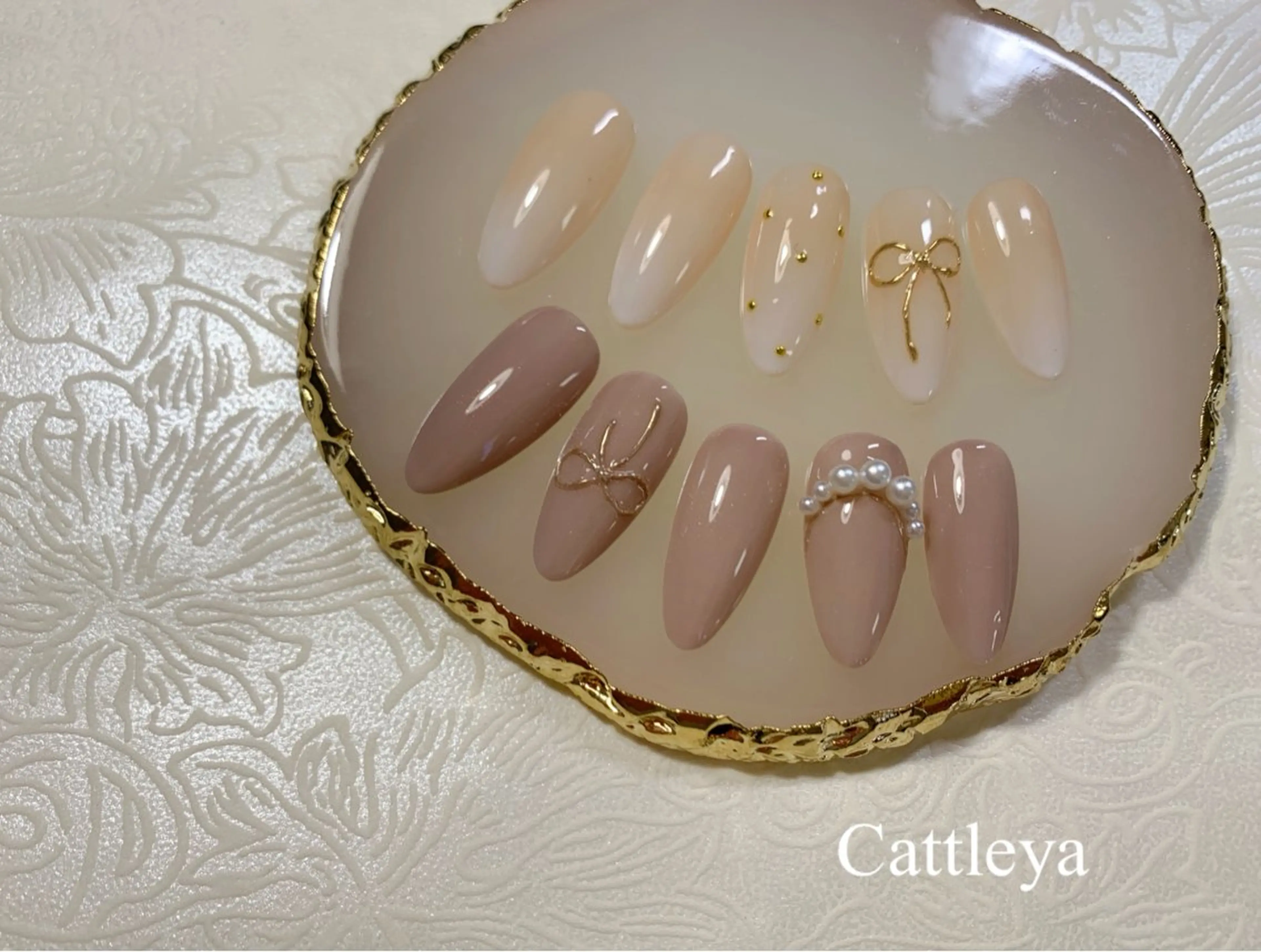 ネイル グラデーション オフィスネイル リボン シンプルネイル Cattleya カトレアのネイルデザイン