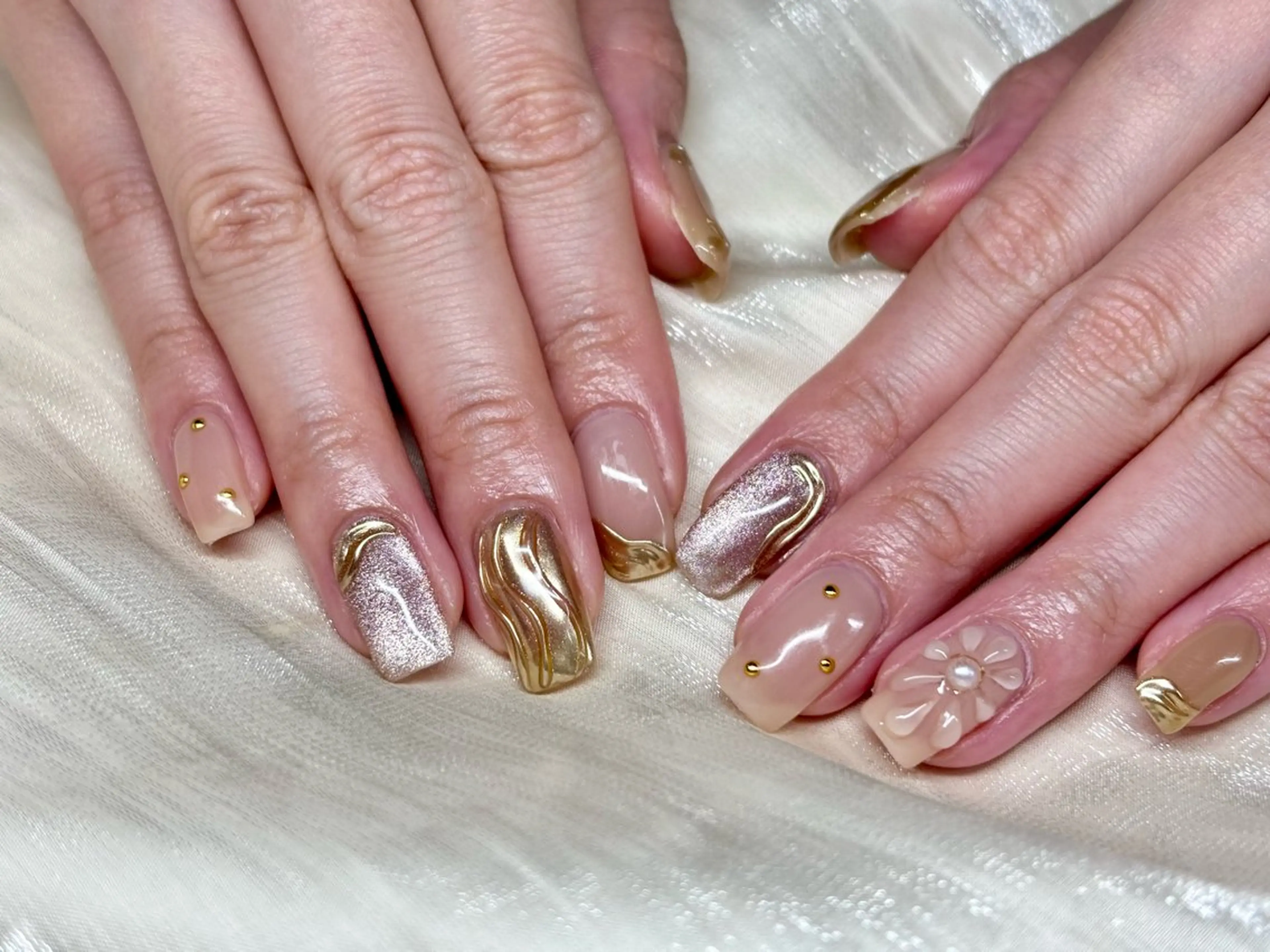 ネイル 持ち込み ニュアンスネイル ETE LUNA NAILのネイルデザイン