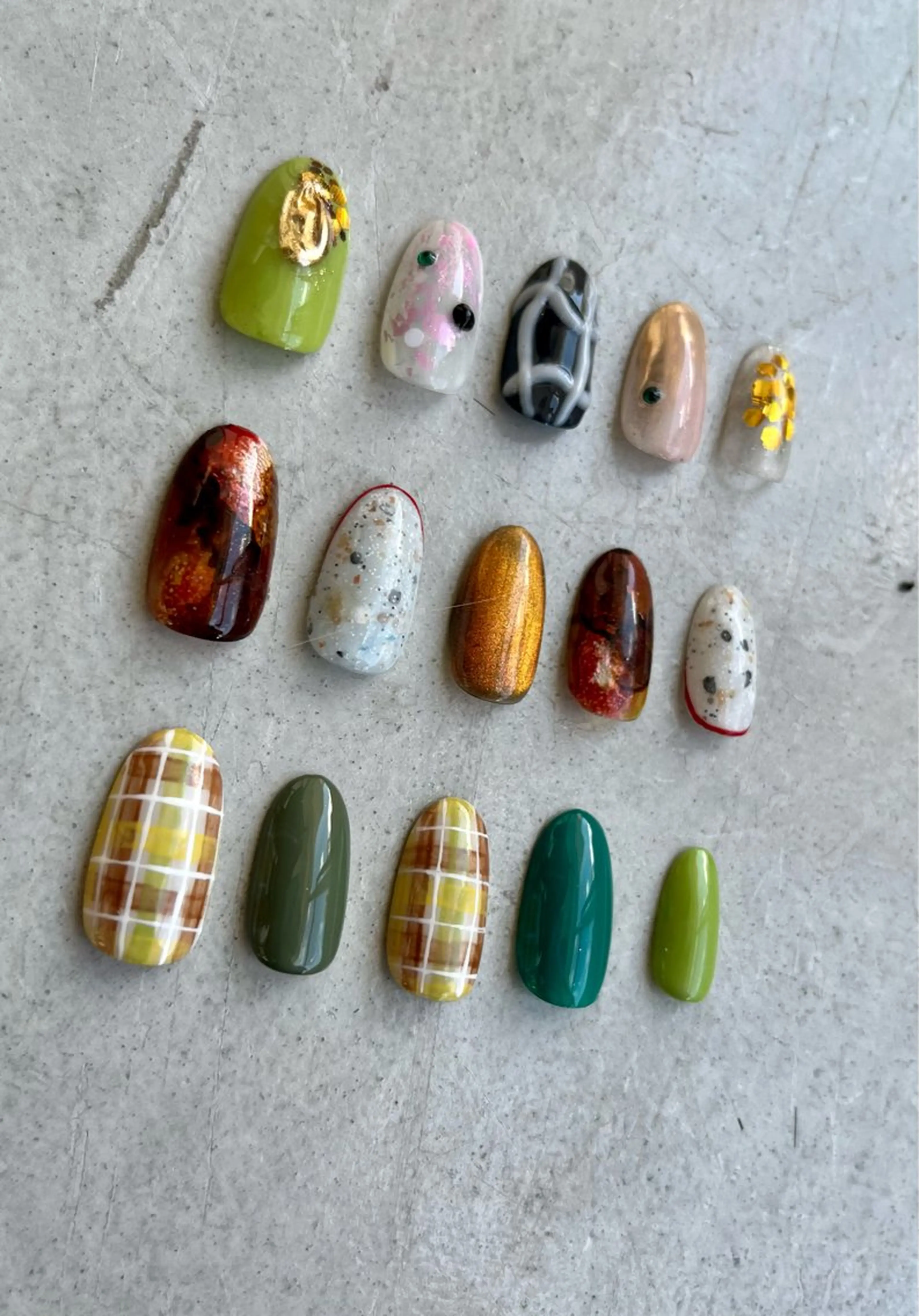 ネイル ハンドネイル SHE所属・SHE adusaのネイルデザイン